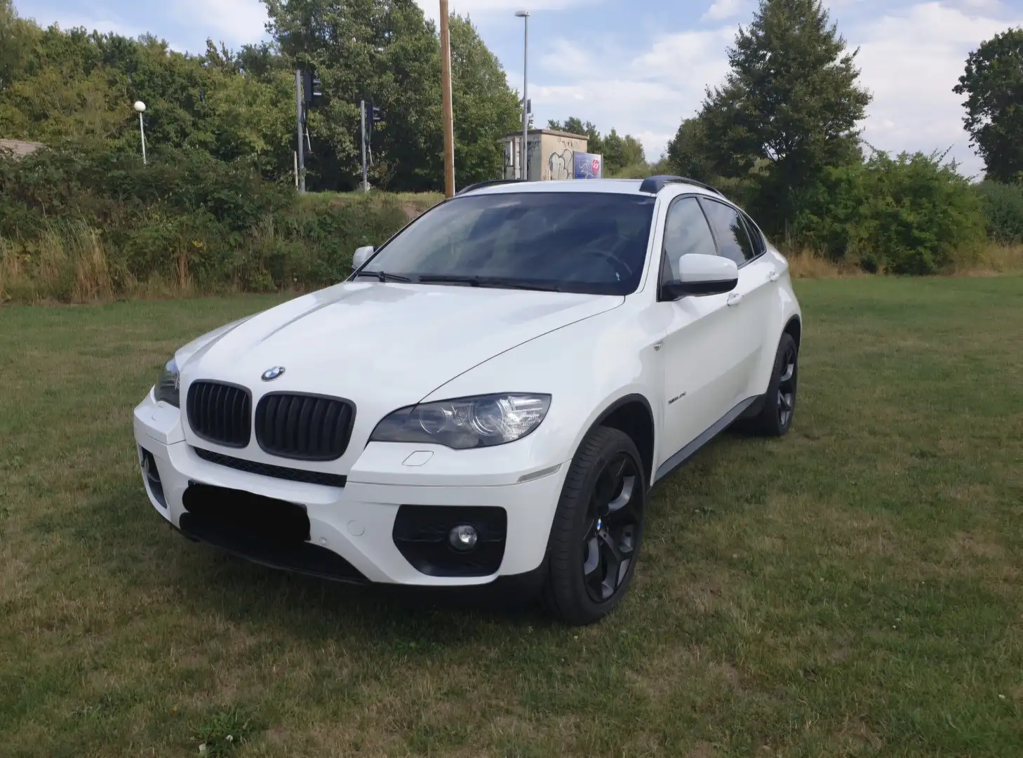 BMW X6 xDrive40d Weiß - 2