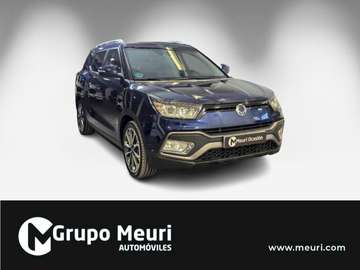 D16 Premium 4x2