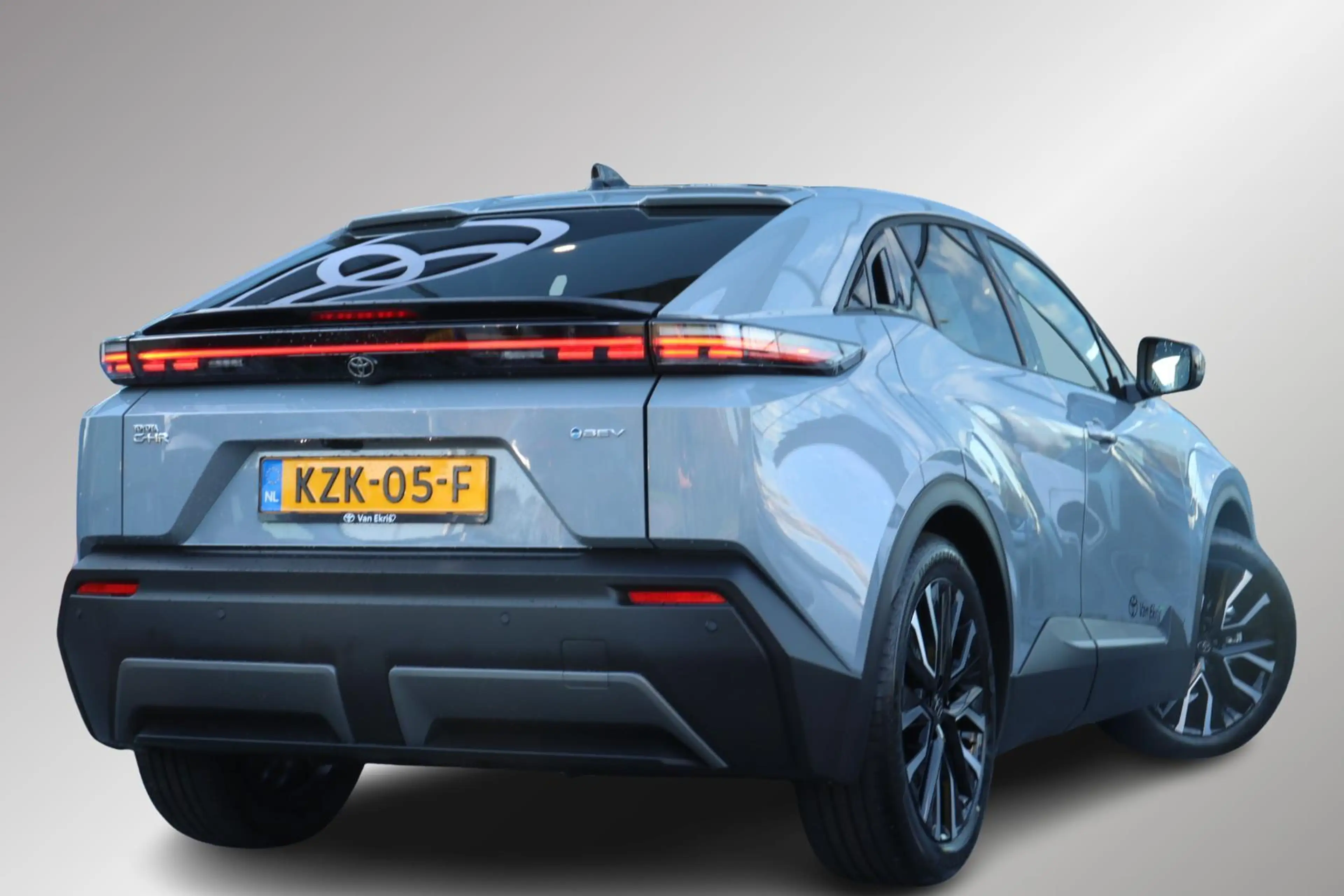 Toyota C-HR+ First Edition 77 kWh, Apple Carplay / Android Auto — photo 2