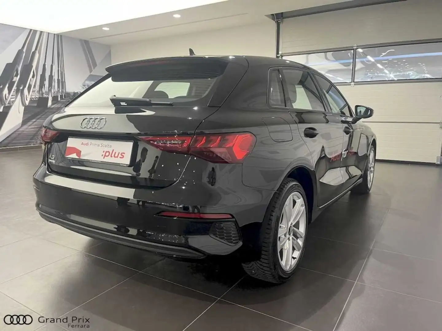 Audi A3 SB  SPORTBACK 40 TFSI E S TRONIC MY 22 Czarny - 2