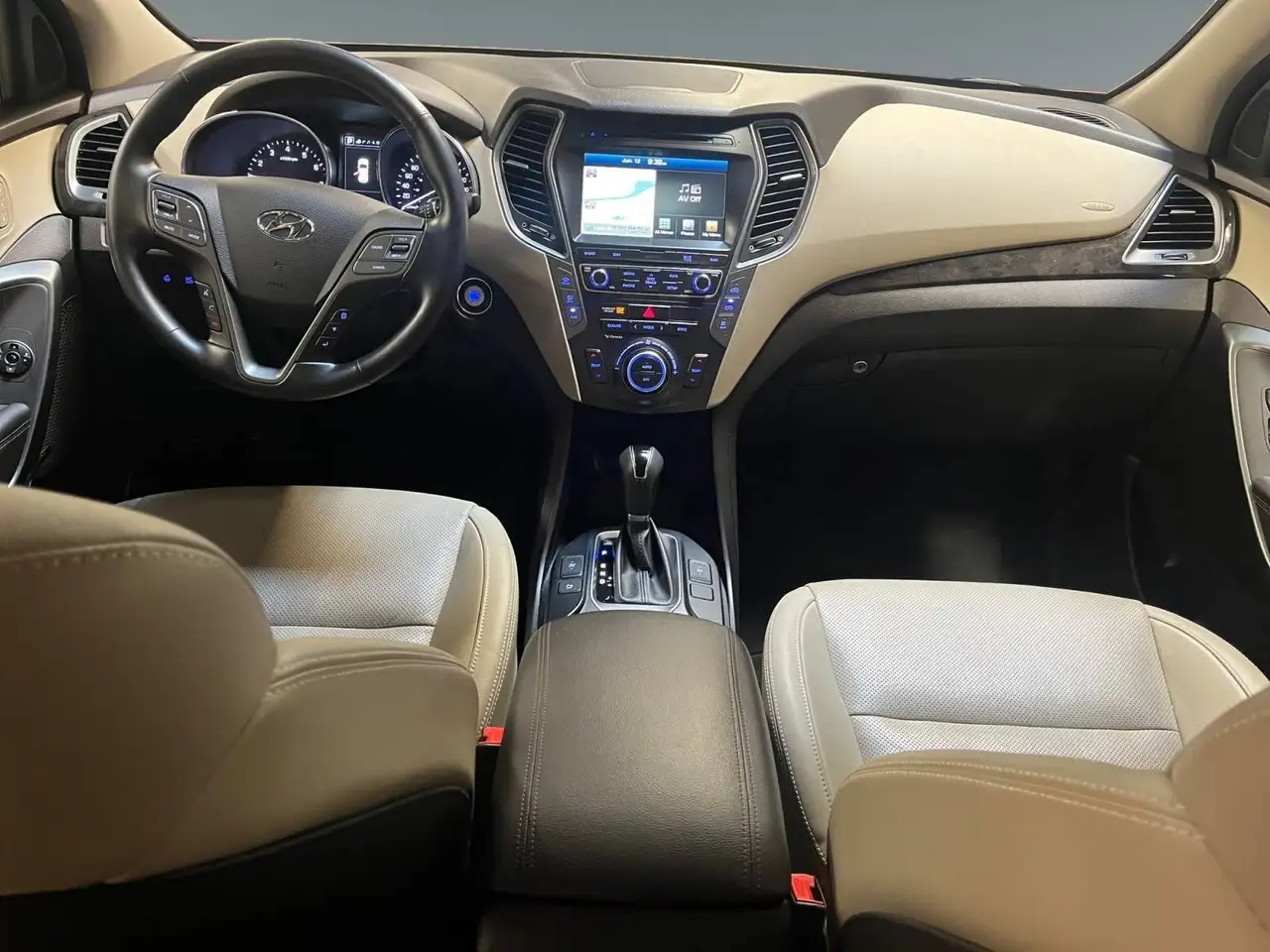 Hyundai SANTA FE снимка Hyundai SANTA FE