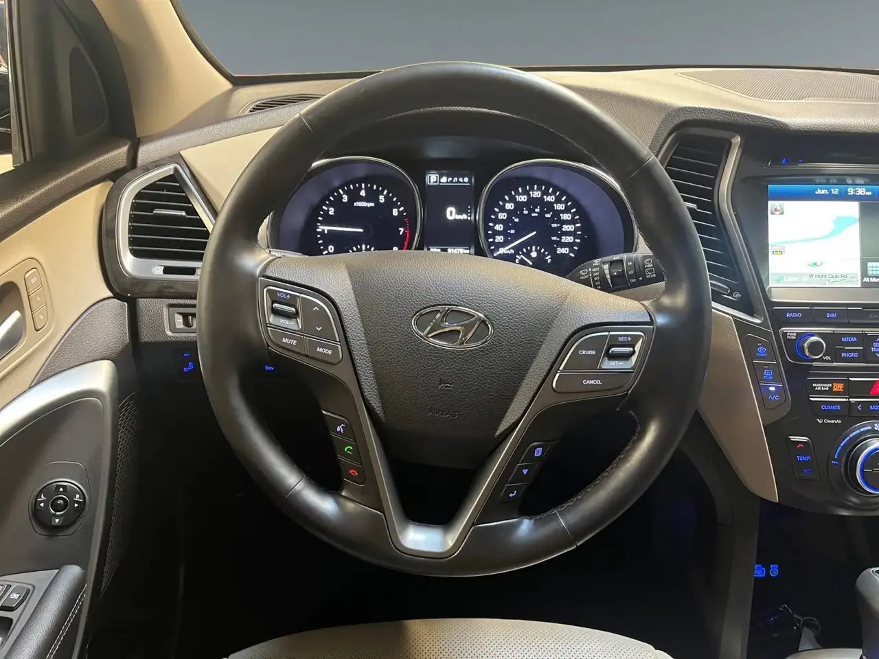 Hyundai SANTA FE снимка Hyundai SANTA FE