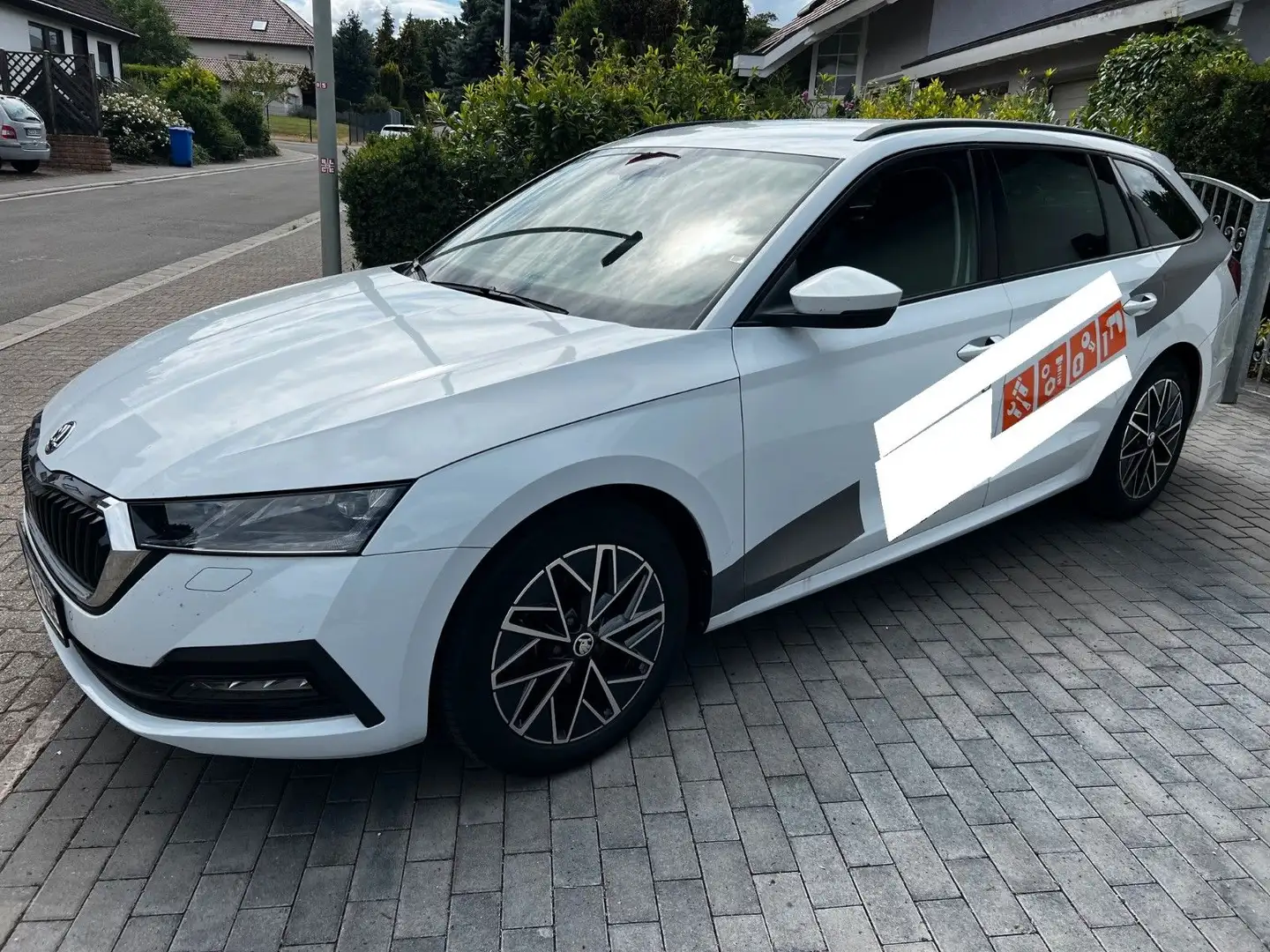 Skoda Octavia Combi Ambition Weiß - 1