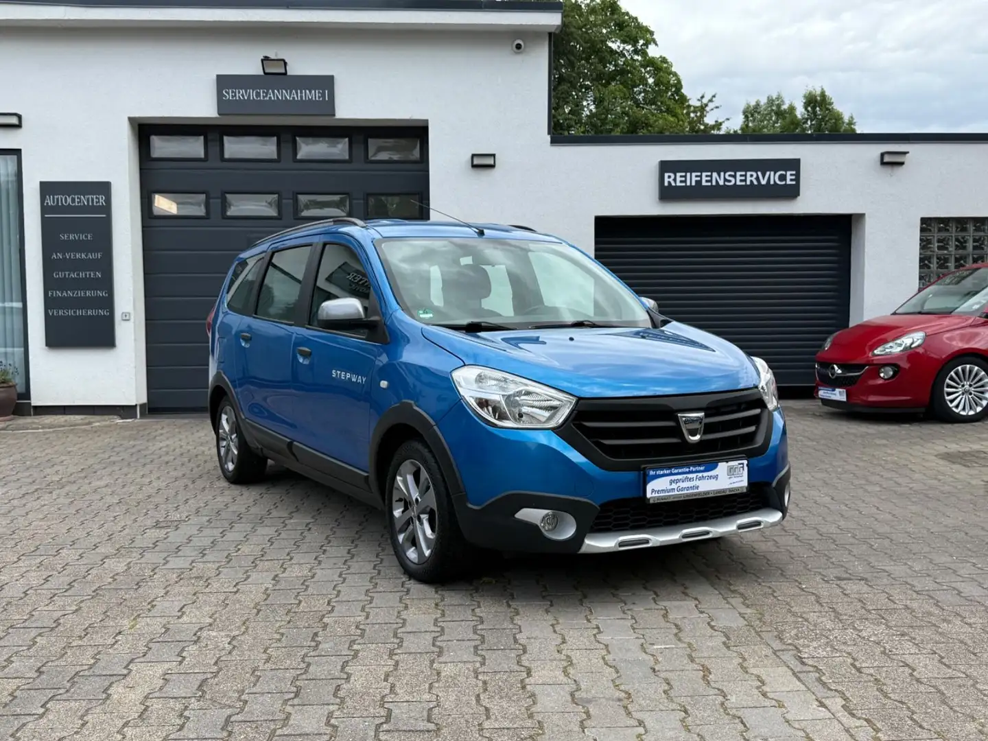 Dacia Lodgy Stepway Bleu - 1