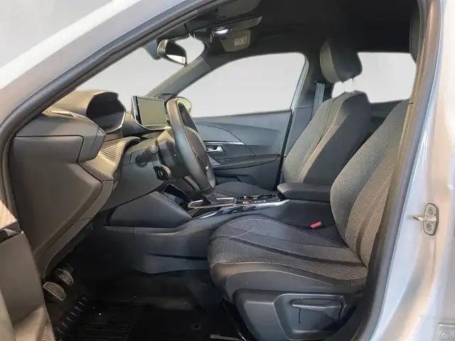 Peugeot 2008 view 7