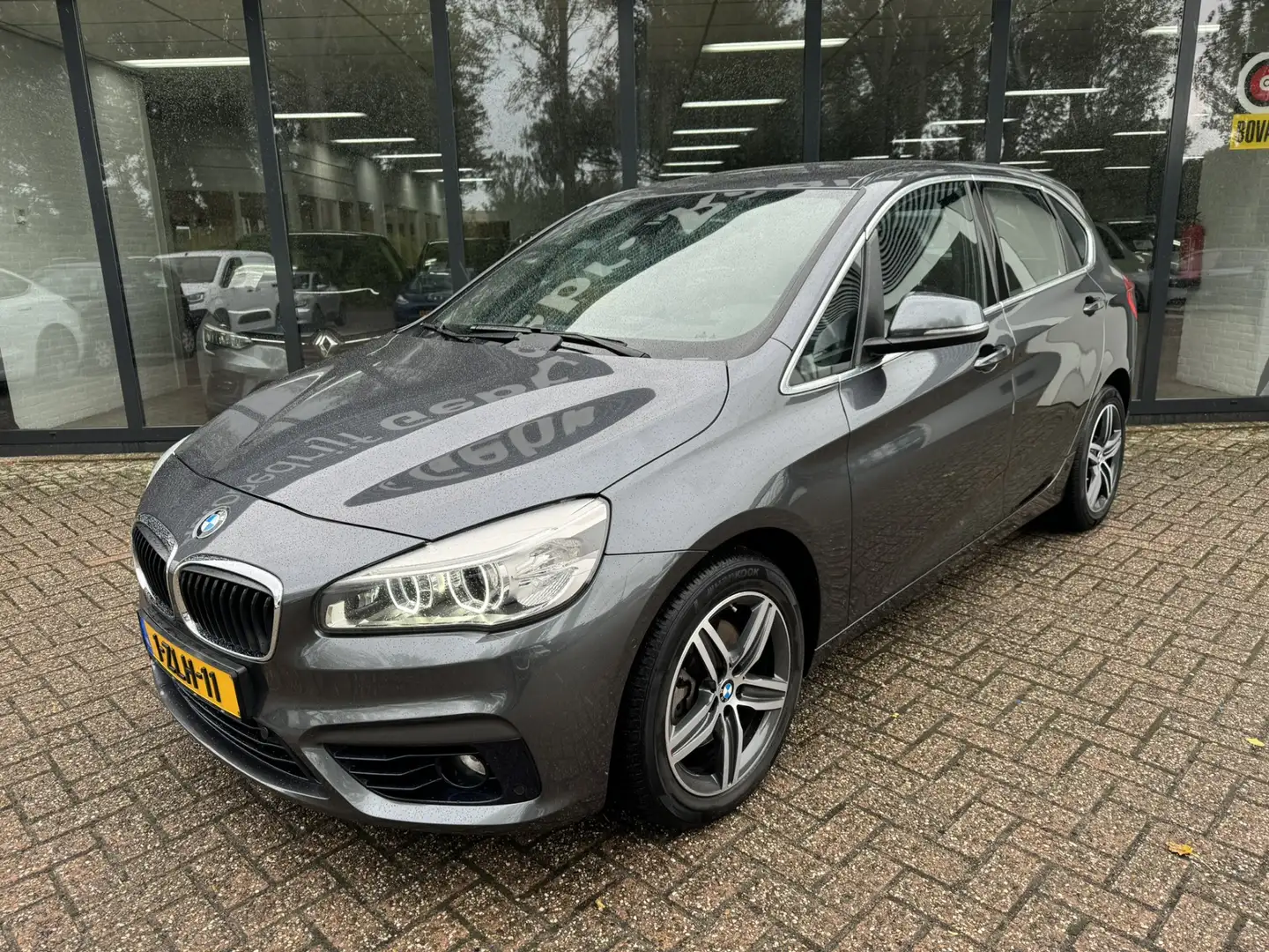 BMW 220 2-serie Active Tourer 220i High Executive *Leder*E Grijs - 2