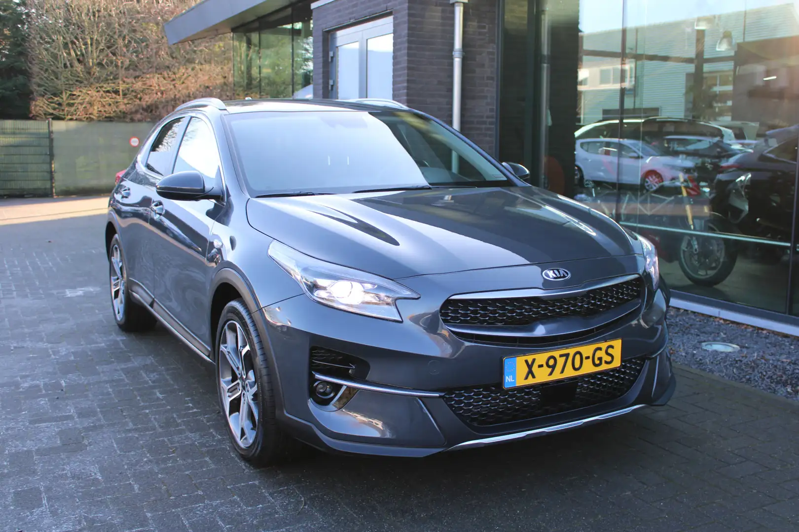 Kia XCeed 1.4 T-GDi DynamicPlusLine Gris - 2