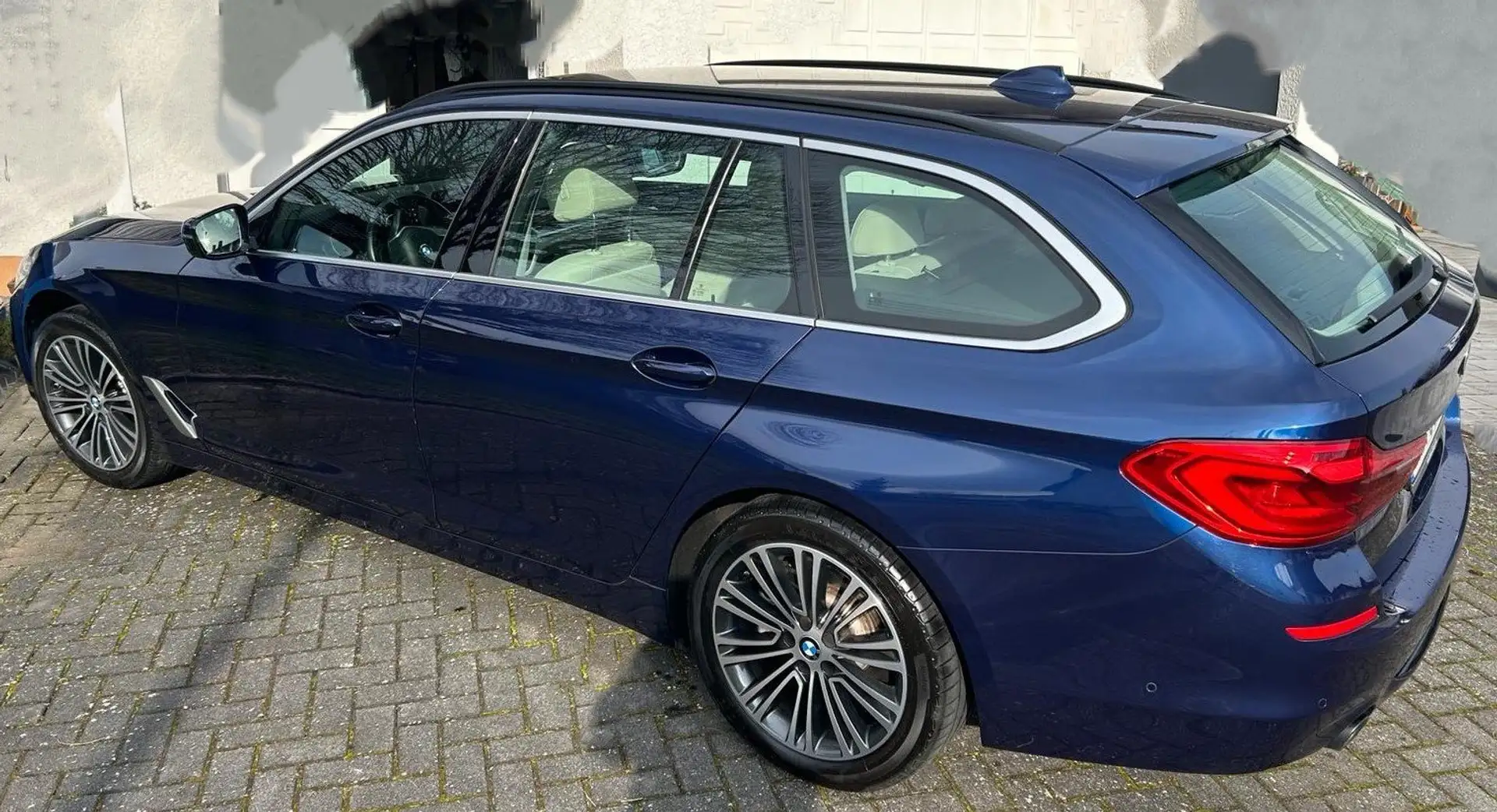 BMW 520 520 i, Touring, Benzin, nahezu Vollausstattung Blau - 2