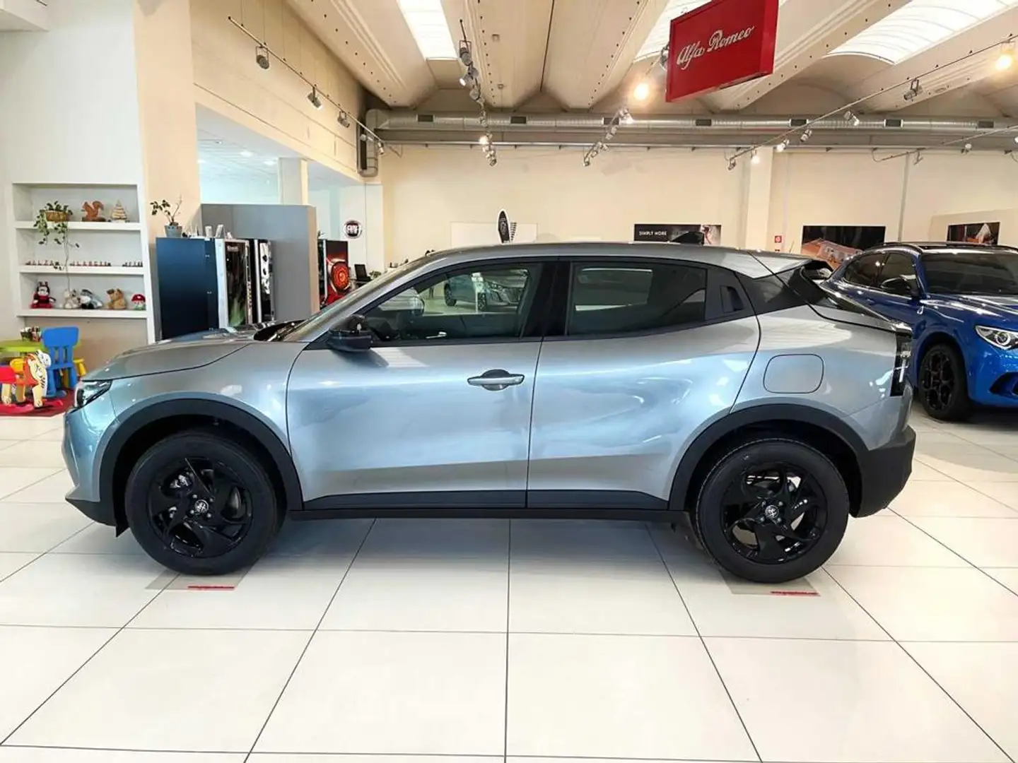 Alfa Romeo Junior 1.2 ibrida 136cv edct6 Grigio - 2