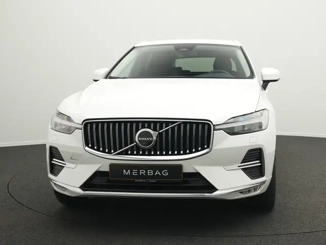 Volvo XC60 view 2