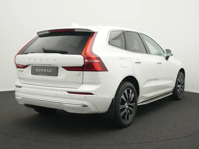 Volvo XC60 view 3