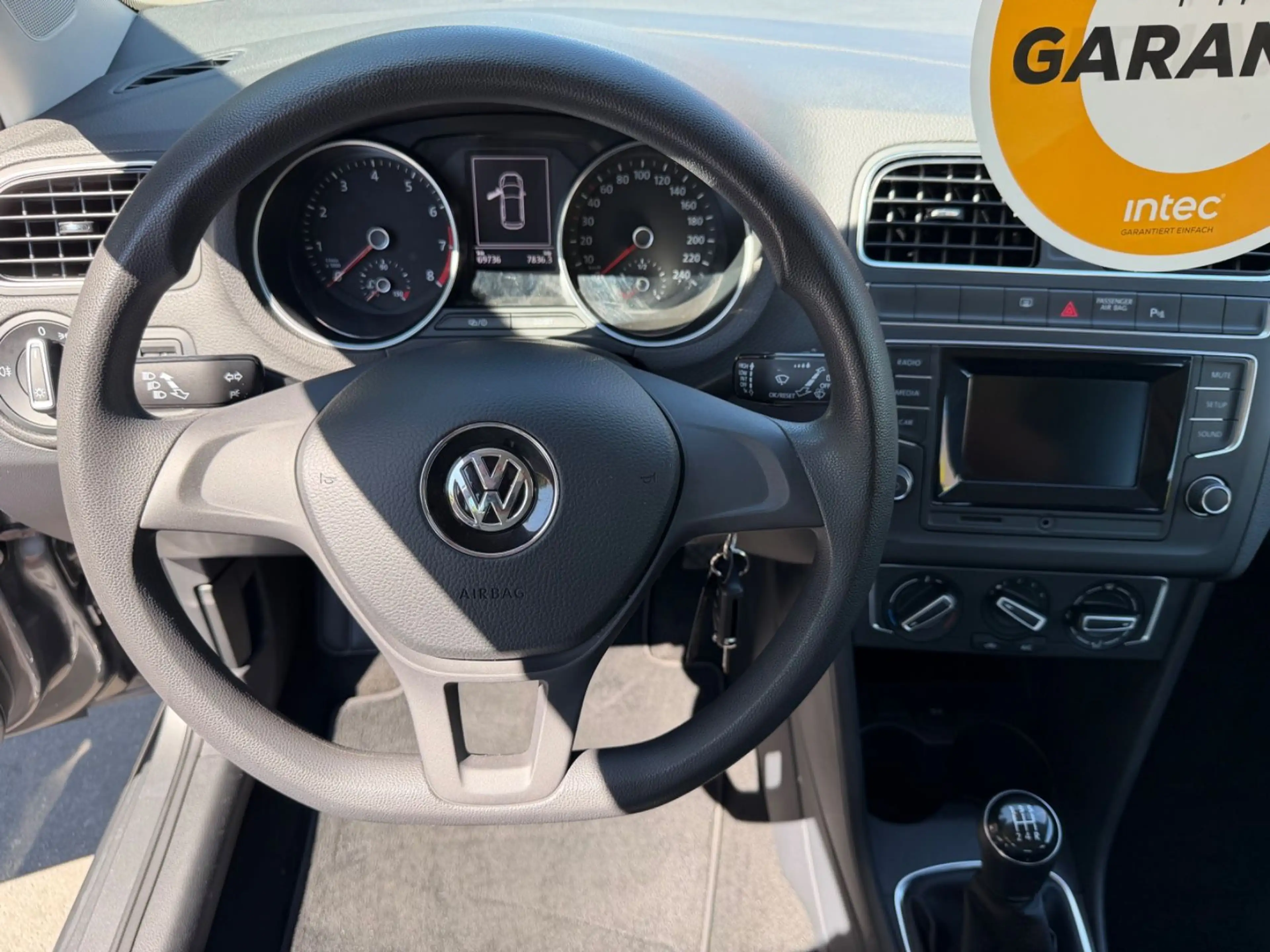 Volkswagen Polo Klima PDC TÜV/Service Neu Garantie 69TKM — photo 15