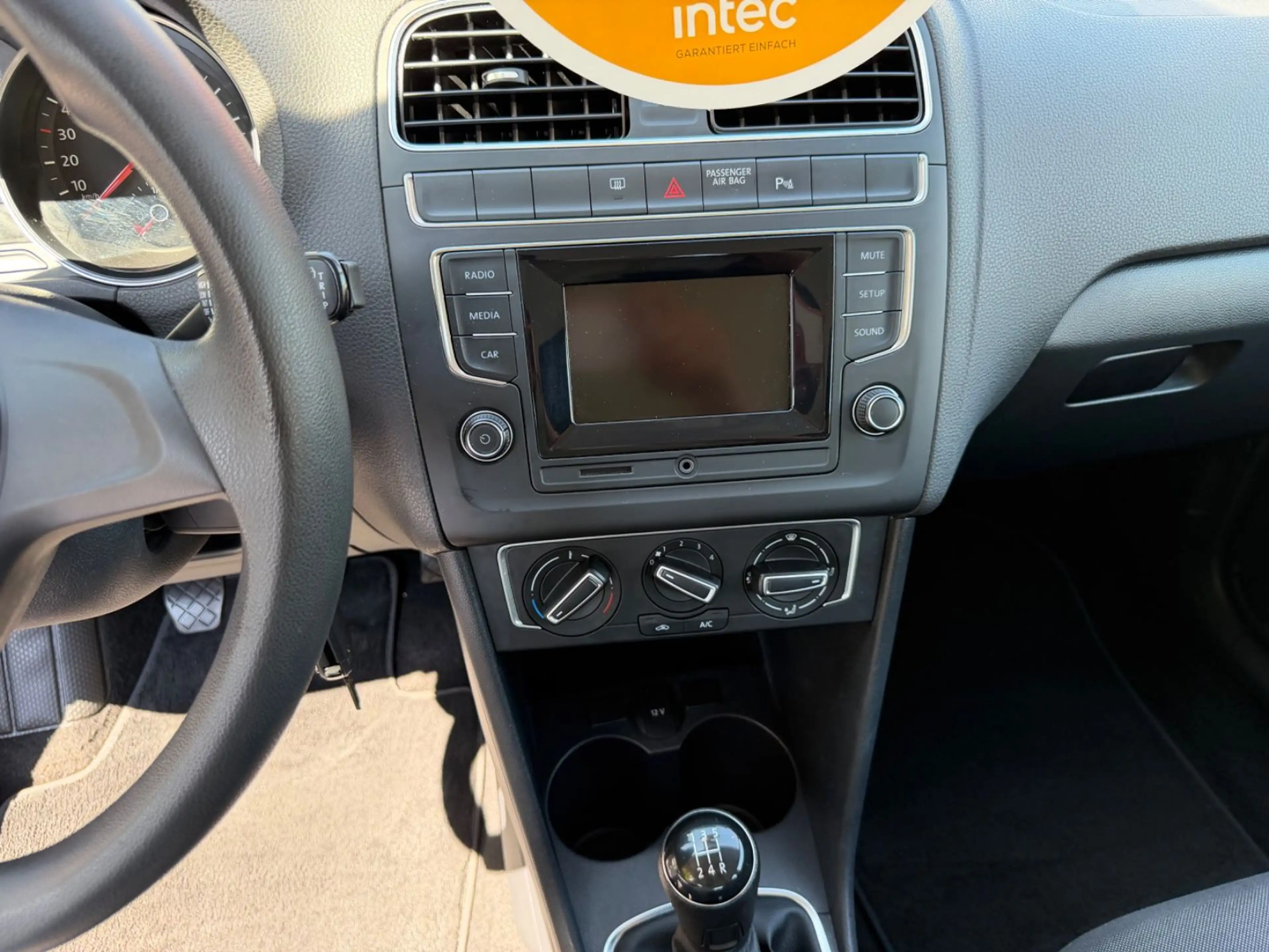 Volkswagen Polo Klima PDC TÜV/Service Neu Garantie 69TKM — photo 14