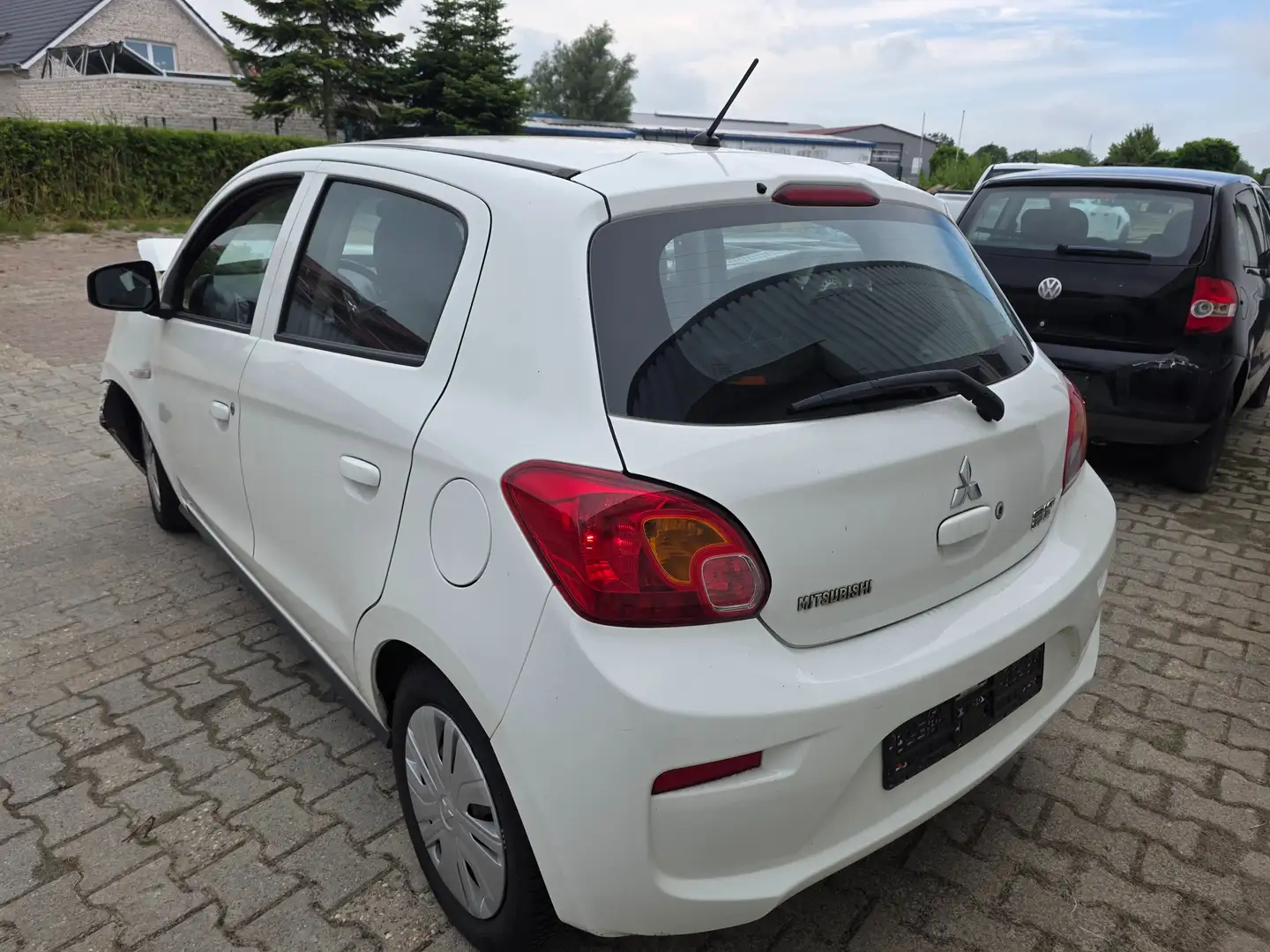 Mitsubishi Space Star 2017 **1.Hand,wenig Kilometer ** Blanco - 2