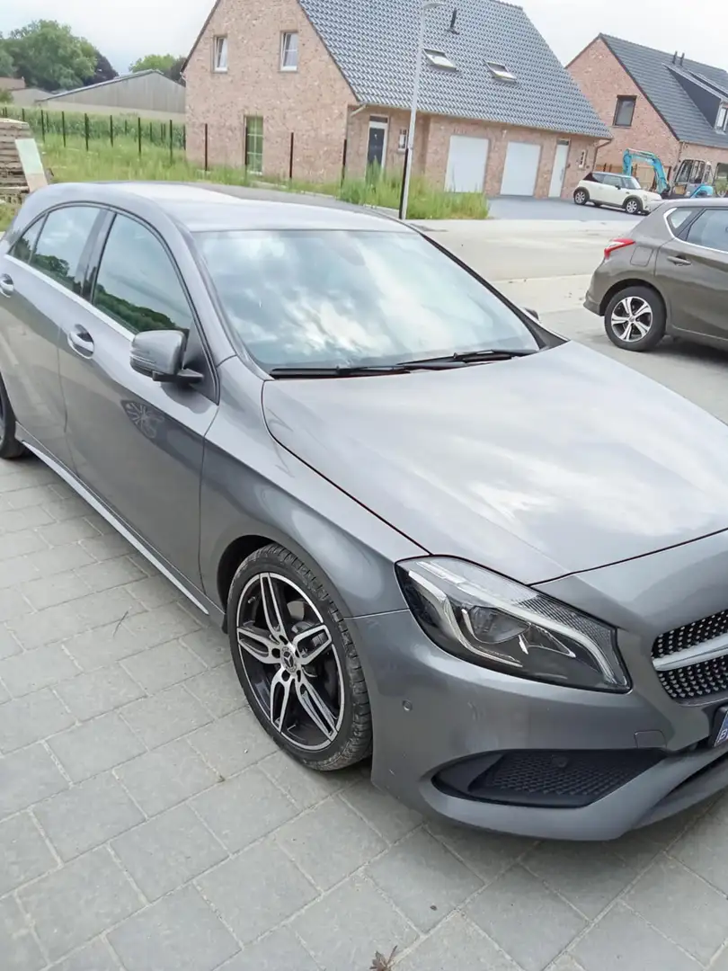 Mercedes-Benz A 160 AMG line Grijs - 2