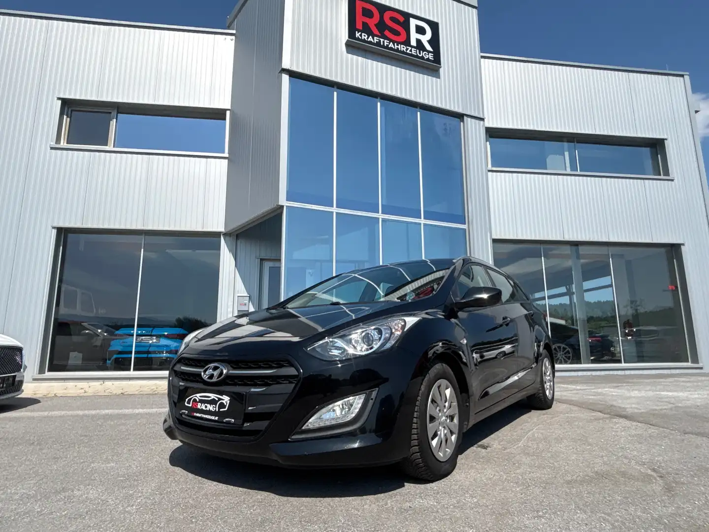 Hyundai i30 Combi Schwarz - 1
