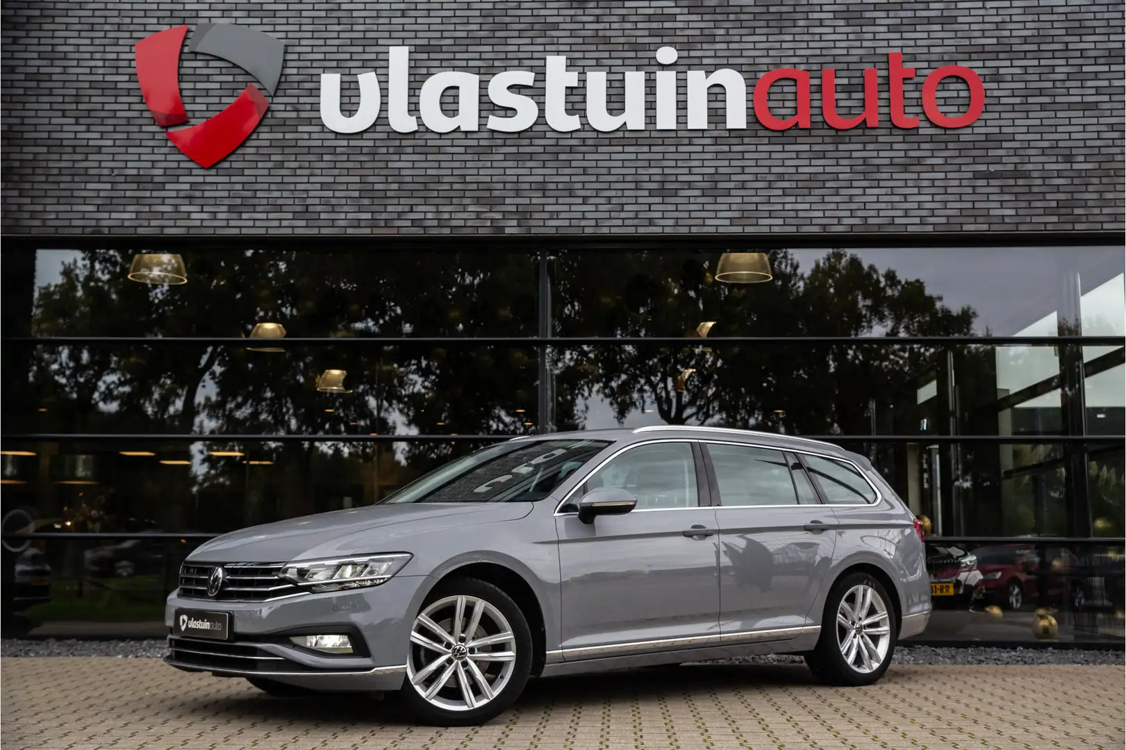 Volkswagen Passat Variant 1.5 TSI Elegance , Adaptive cruise, Head-up displa Grijs - 1