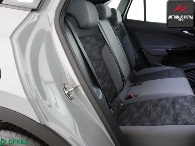 Volkswagen Id.4 view 12