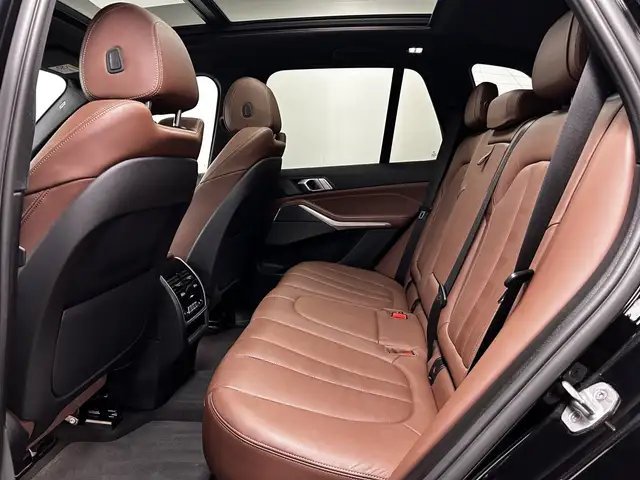 BMW X5 view 20