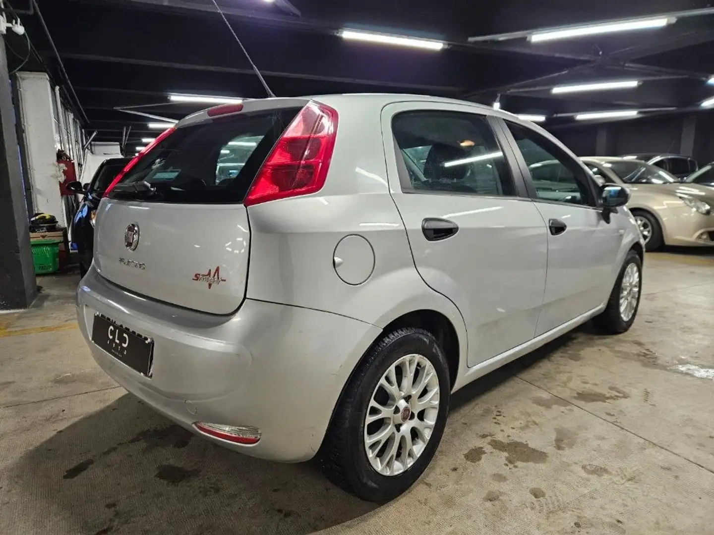 Fiat Punto 1.3 MJT II S&S 85 CV 5 porte ECO Street Grigio - 2