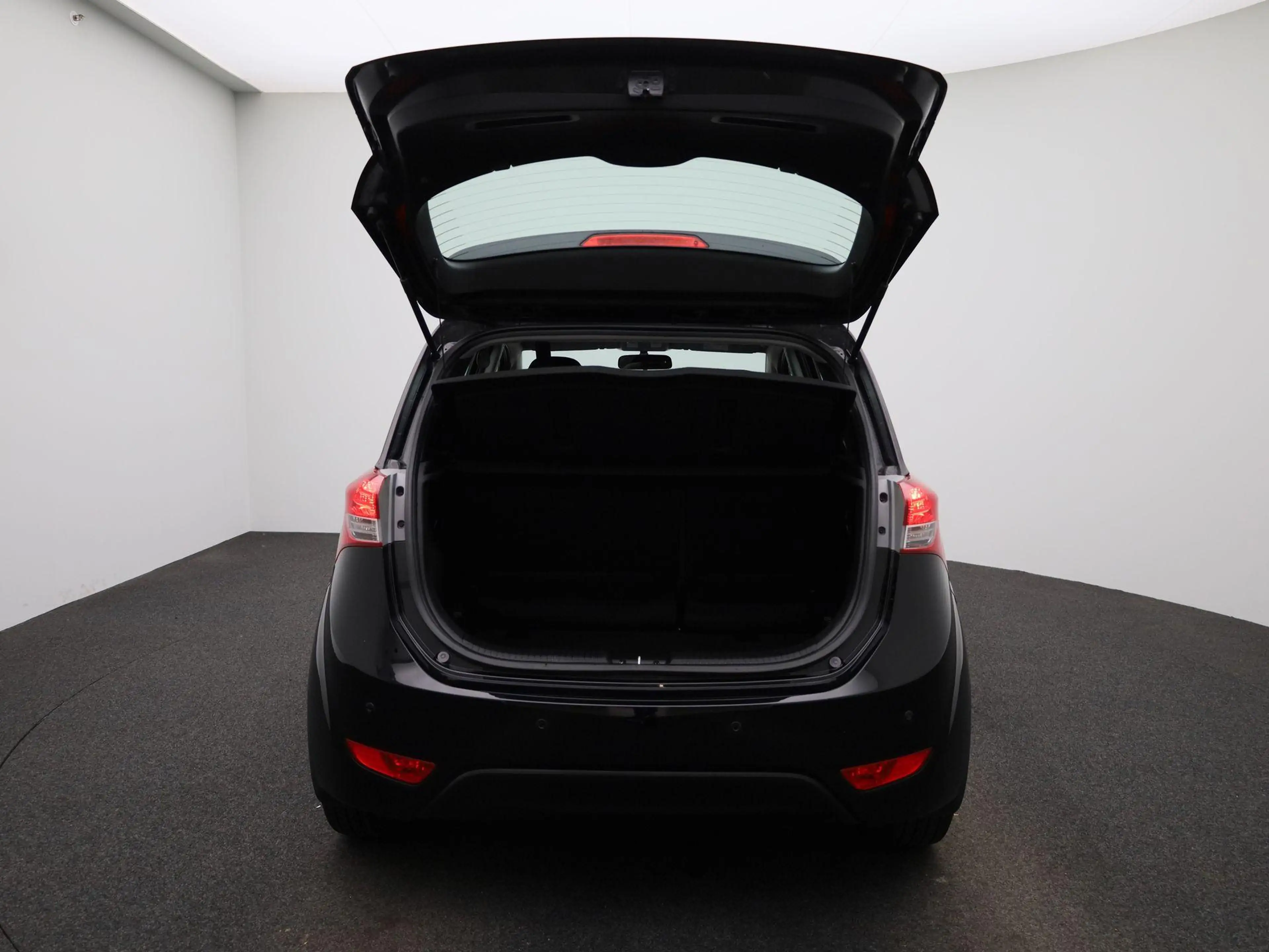 Hyundai iX20 1.4i i-Drive | Airco | — photo 11