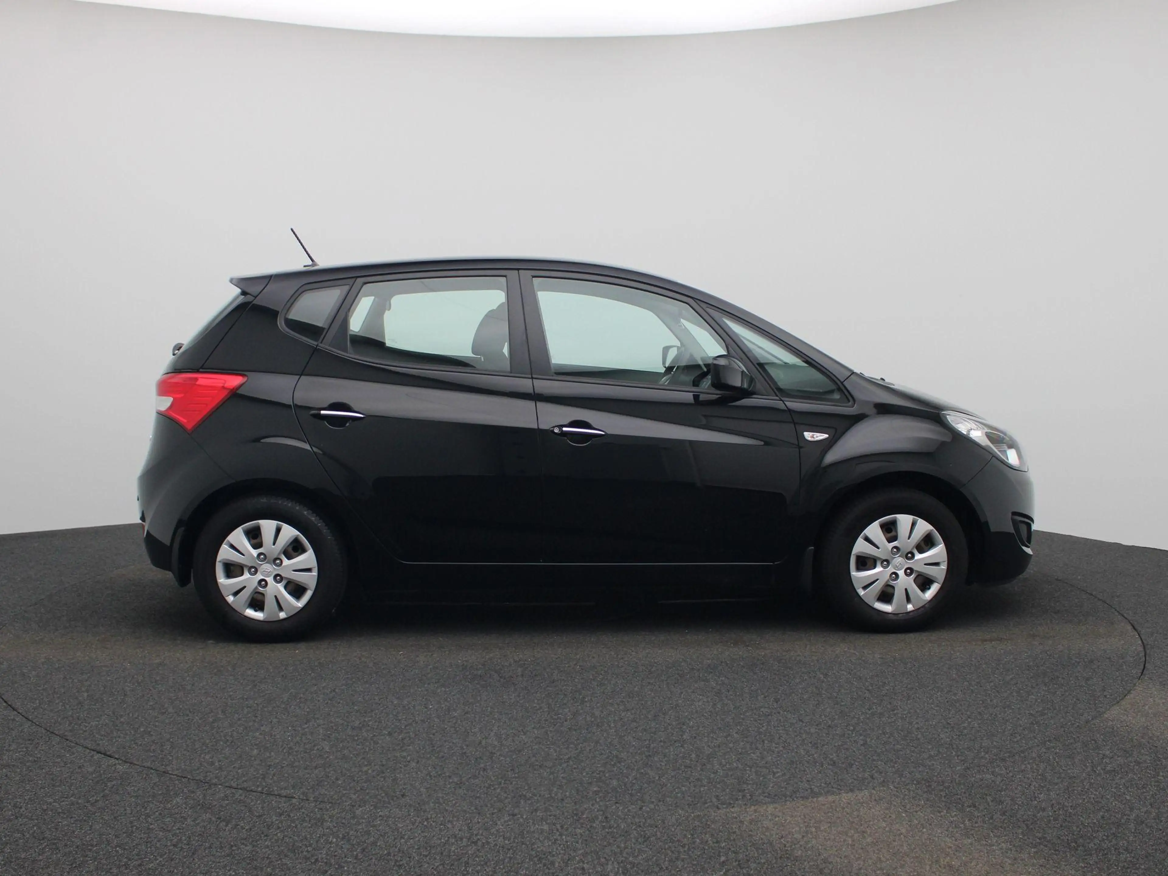 Hyundai iX20 1.4i i-Drive | Airco | — photo 6