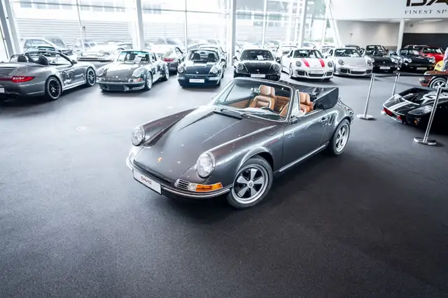 Porsche 964 Carrera 4 Cabriolet*Backdate*Cargraphic*