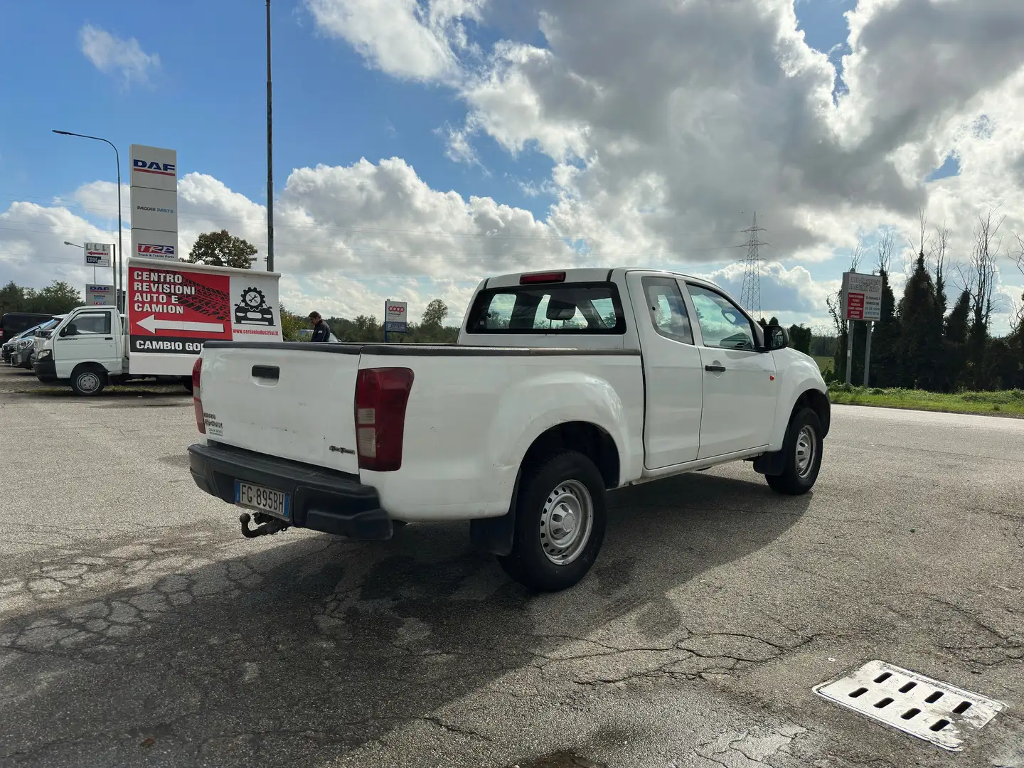 Isuzu D-Max D-Max 2.5 td crew Satellite 4x4 Blanc - 1