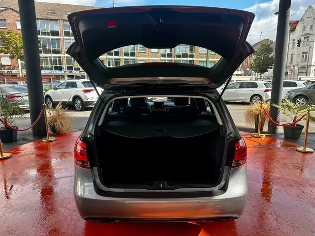 Mercedes-Benz B-Class view 5
