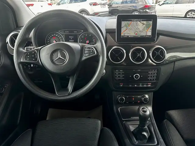 Mercedes-Benz B-Class view 13