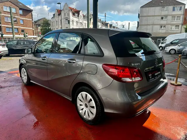 Mercedes-Benz B-Class view 7