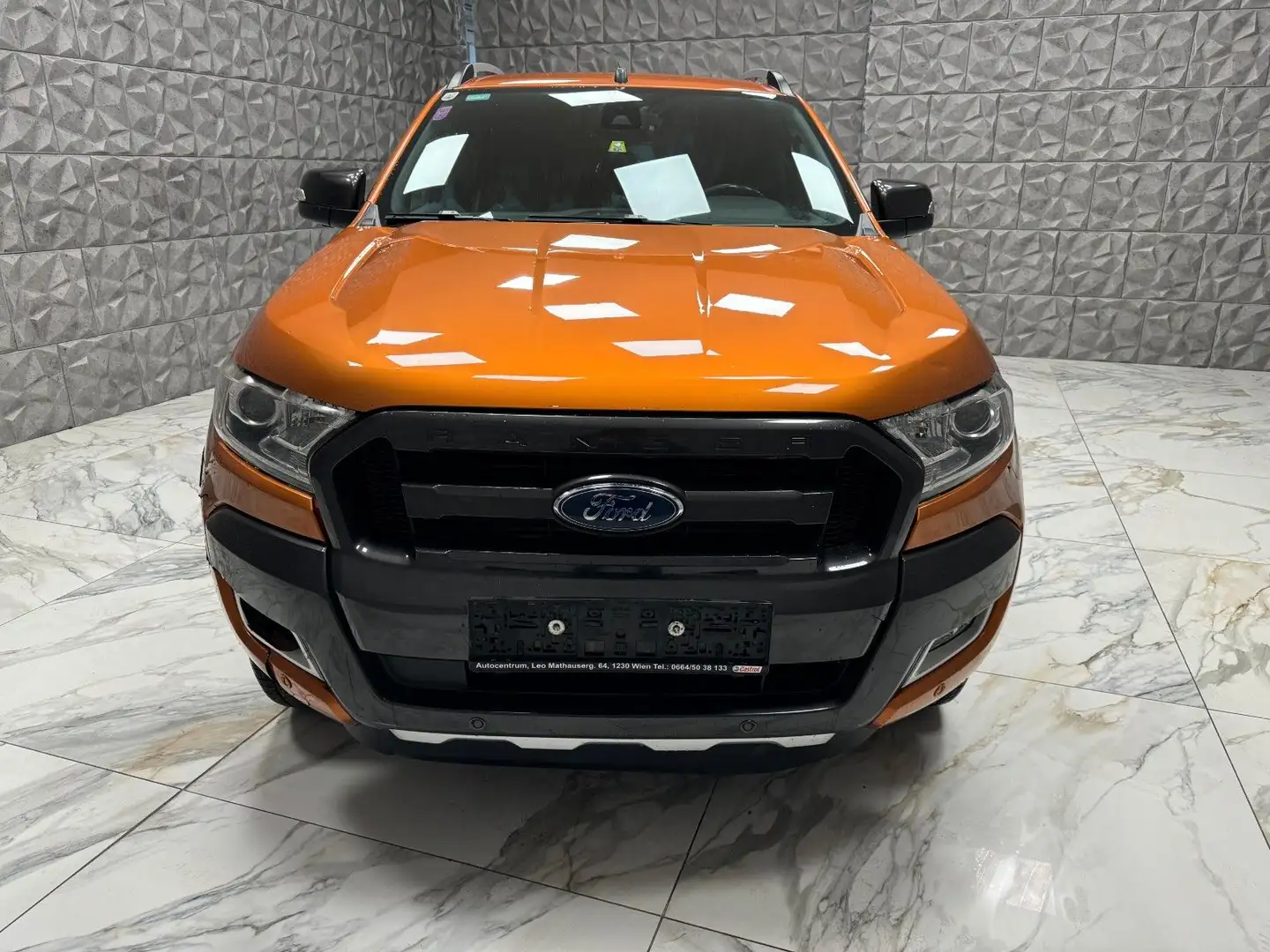 Ford Ranger Wildtrak Doppelkabine 4x4 Orange - 2