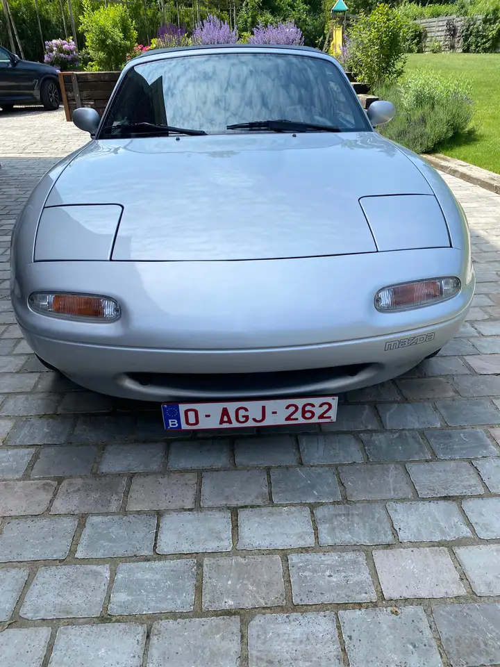 Mazda MX-5 Miata de base, grise, foto 2