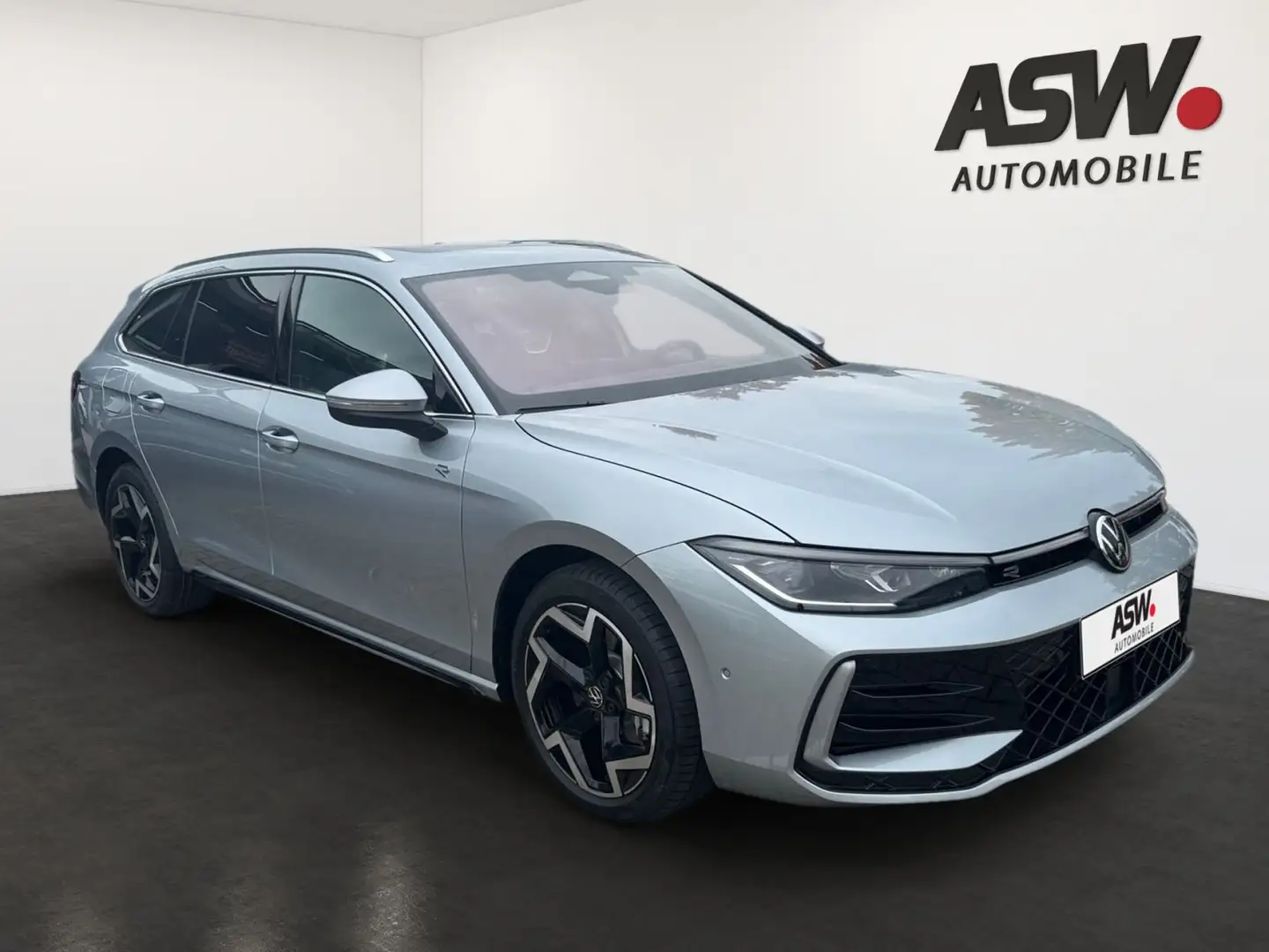 Volkswagen Passat Variant R-Line 1.5 DSG eHybrid PANO AHK Silber - 2