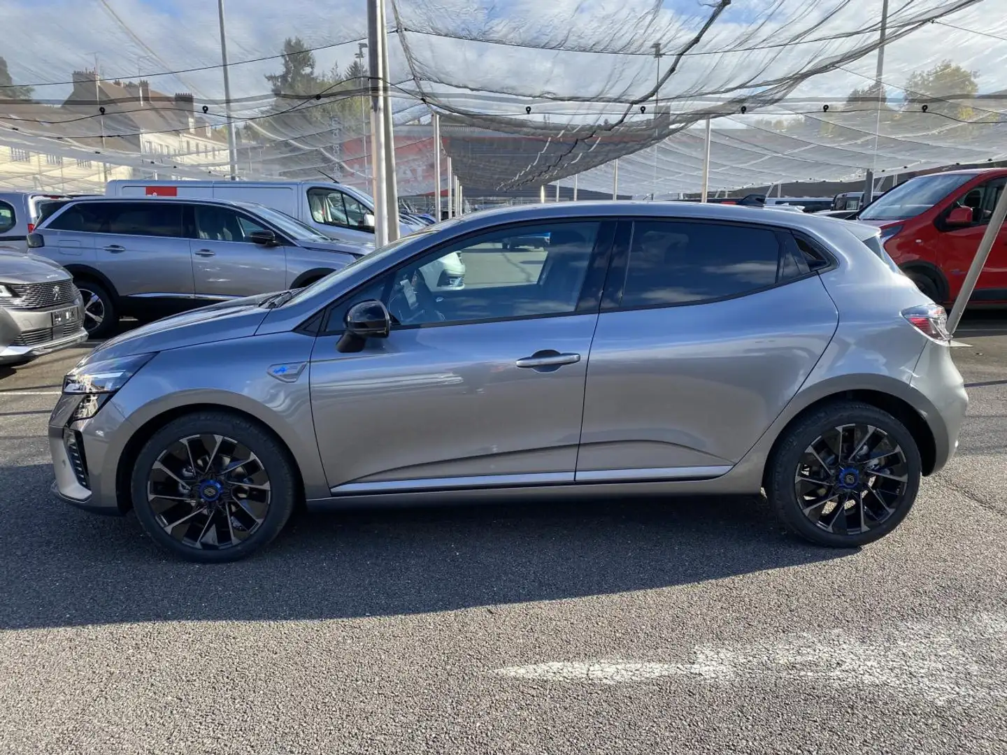 Renault Clio V (2) 1.0 TCE 90 ESPRIT ALPINE AVEC ROUE DE SECOUR - 2