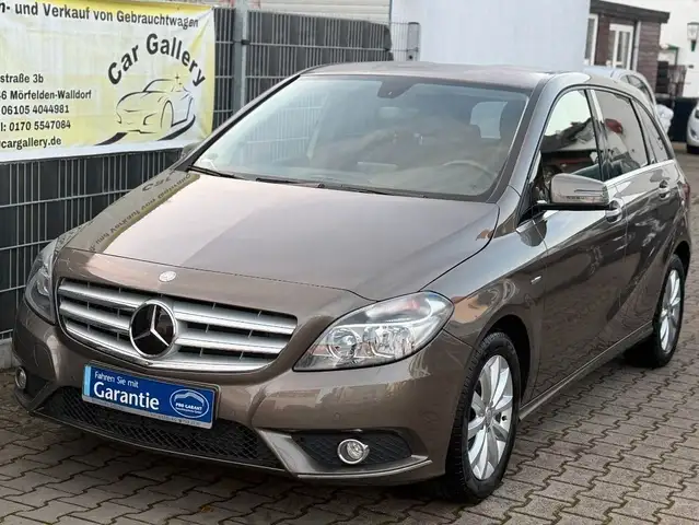 Mercedes-Benz B 180 /2.Hd/SHZ/Temp./Garantie/
