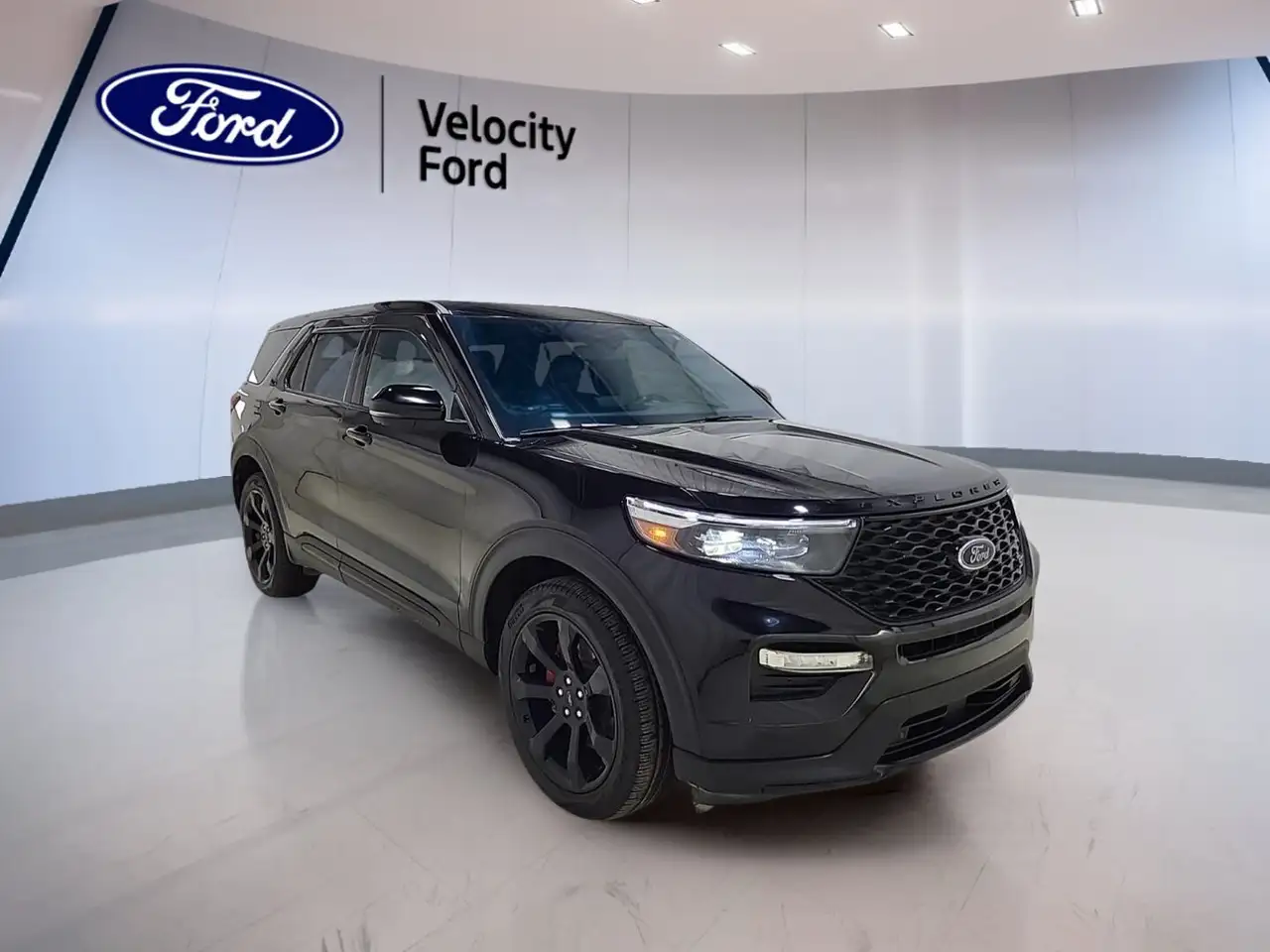 Ford Explorer снимка Ford Explorer