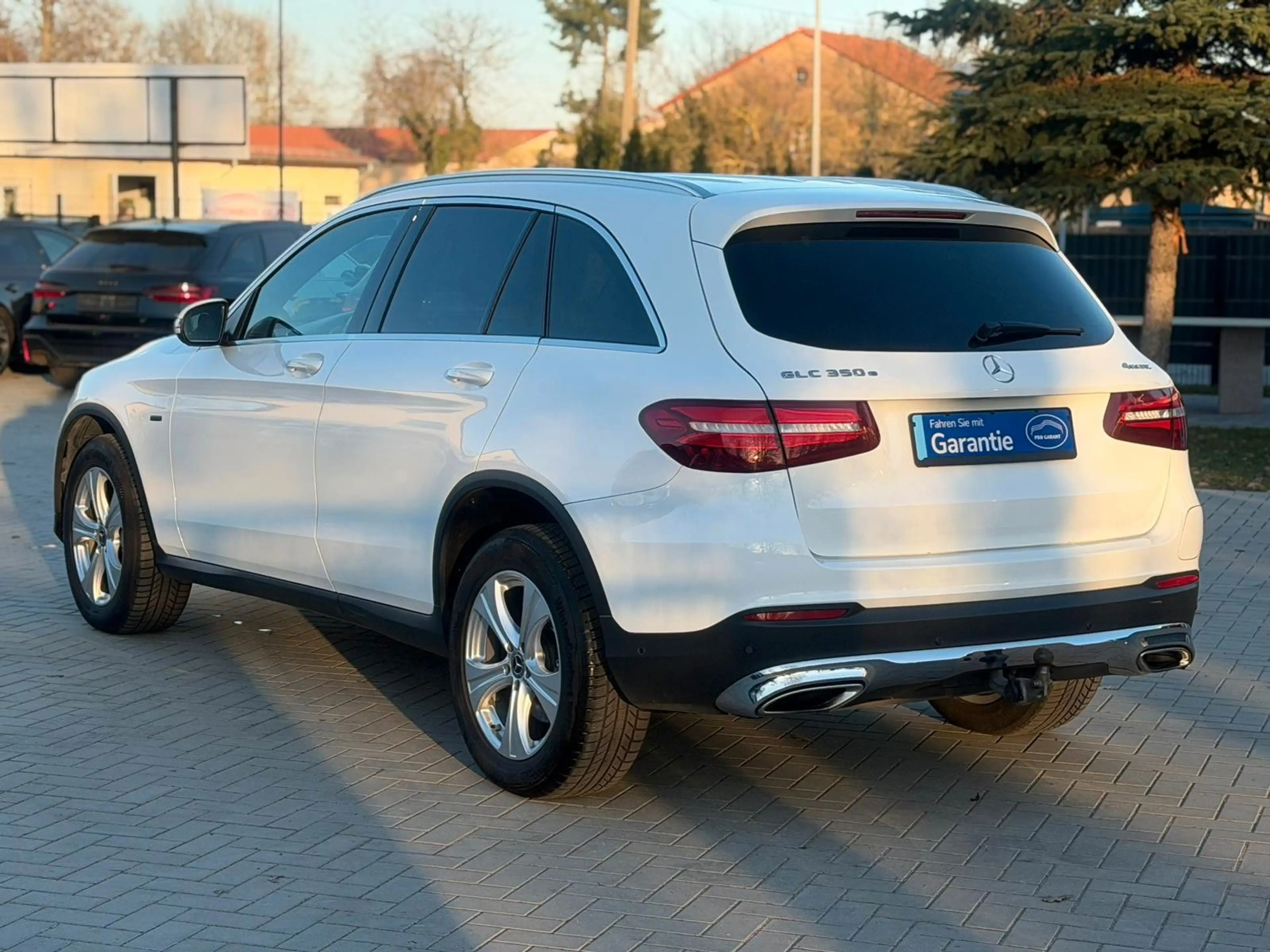 Mercedes-Benz GLC 350 e 4Matic — photo 2