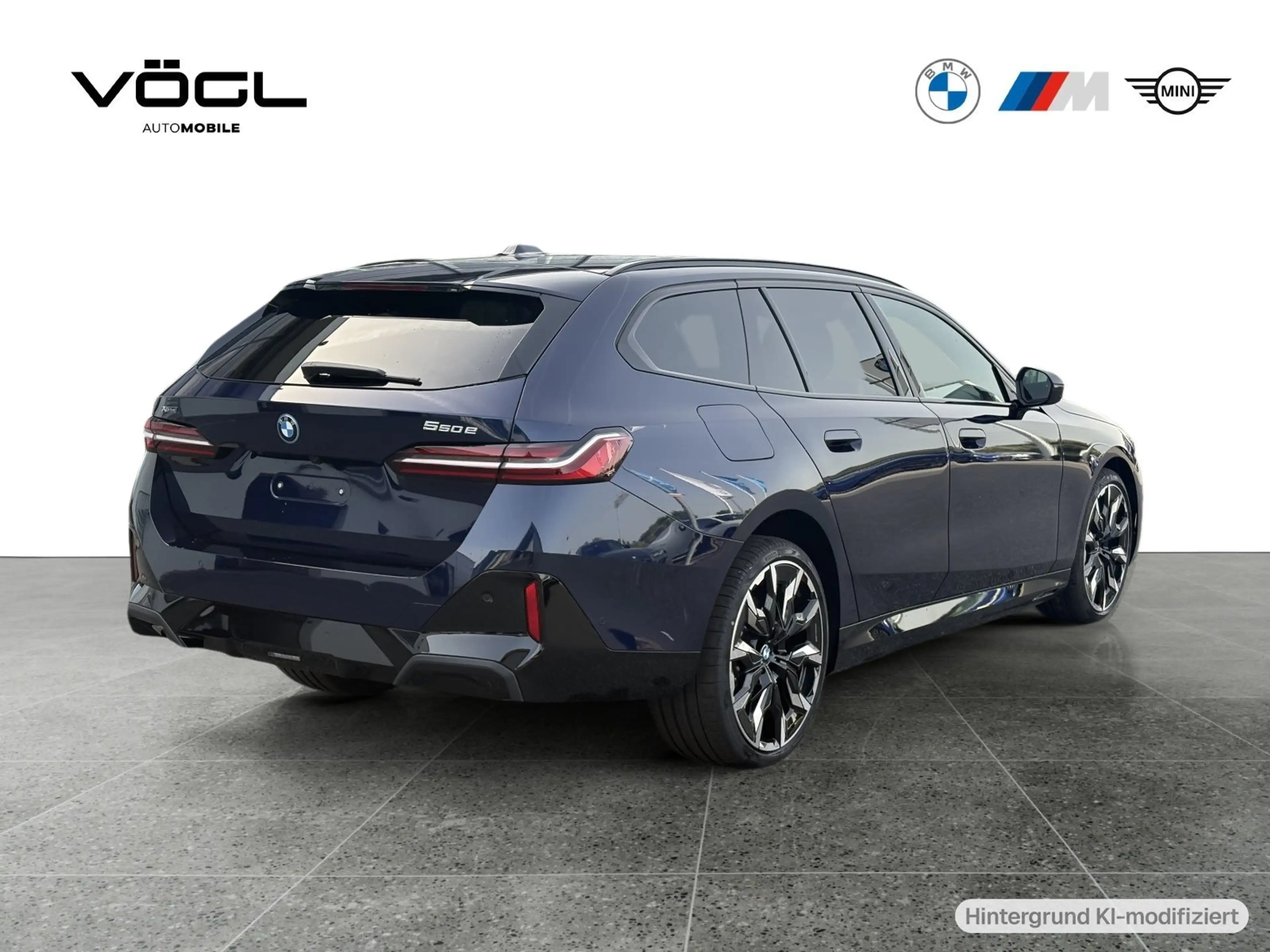 BMW 550 e xDrive Touring M Sportpaket Head-Up DAB — photo 4