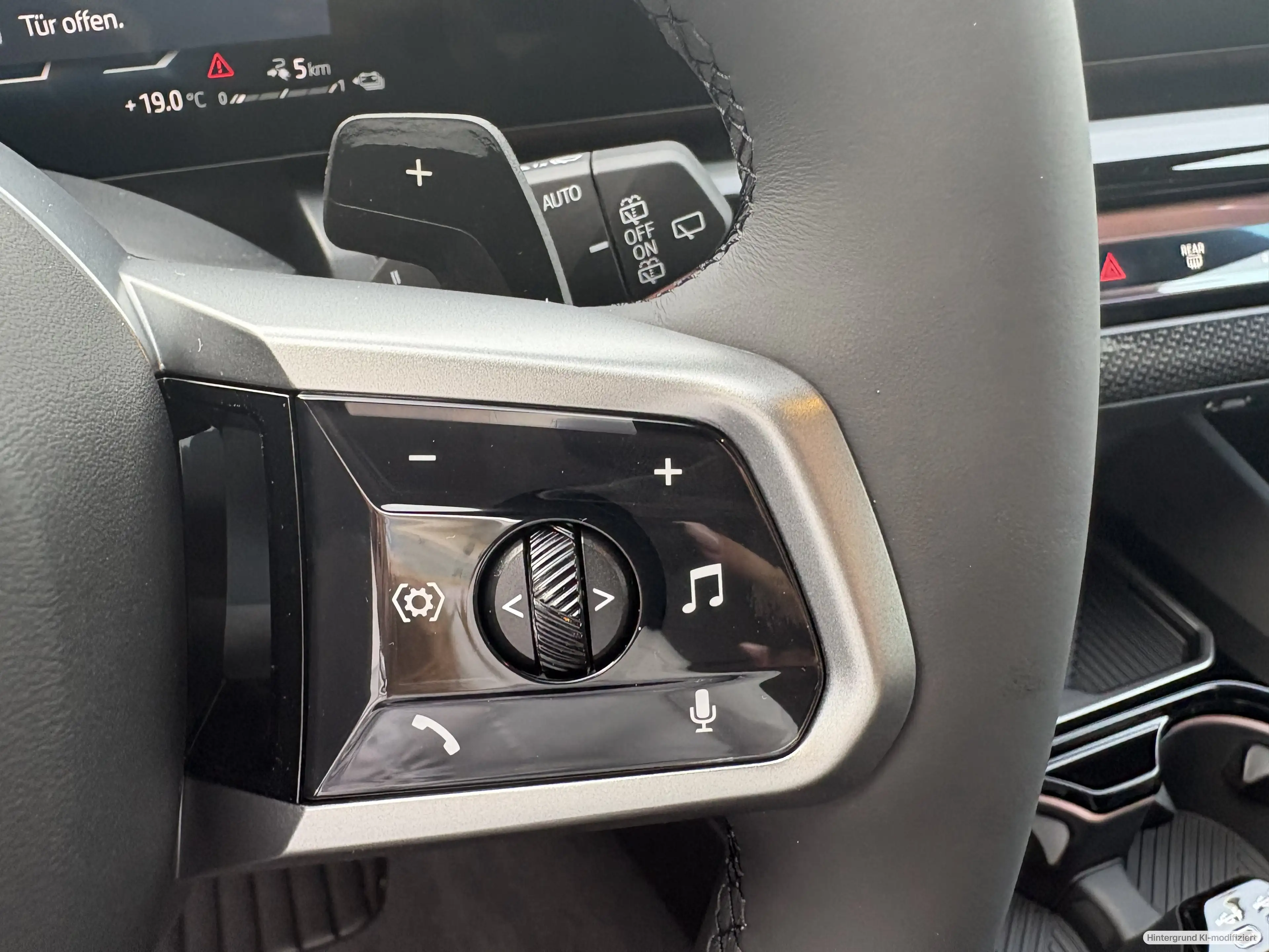 BMW 550 e xDrive Touring M Sportpaket Head-Up DAB — photo 11