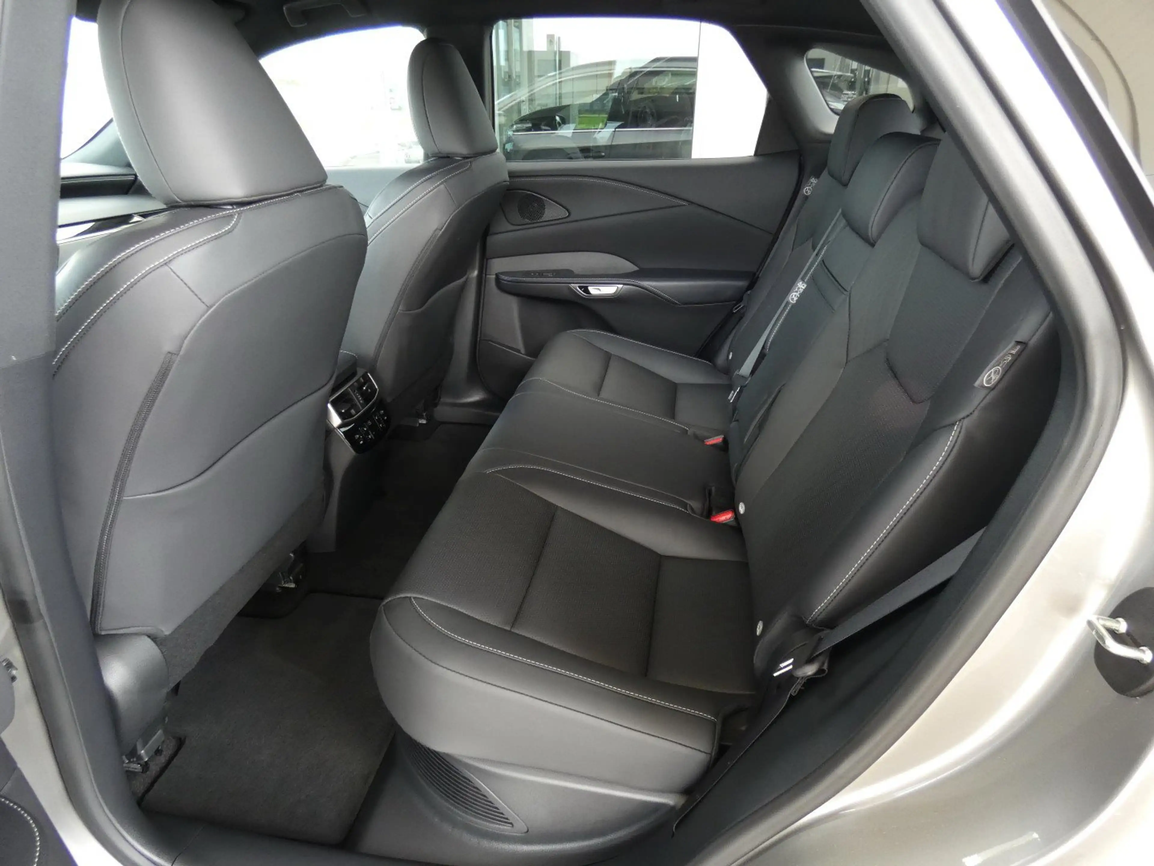 Lexus RX 350h AWD Executive line *NEW MODEL* Zetelventilatie — photo 9