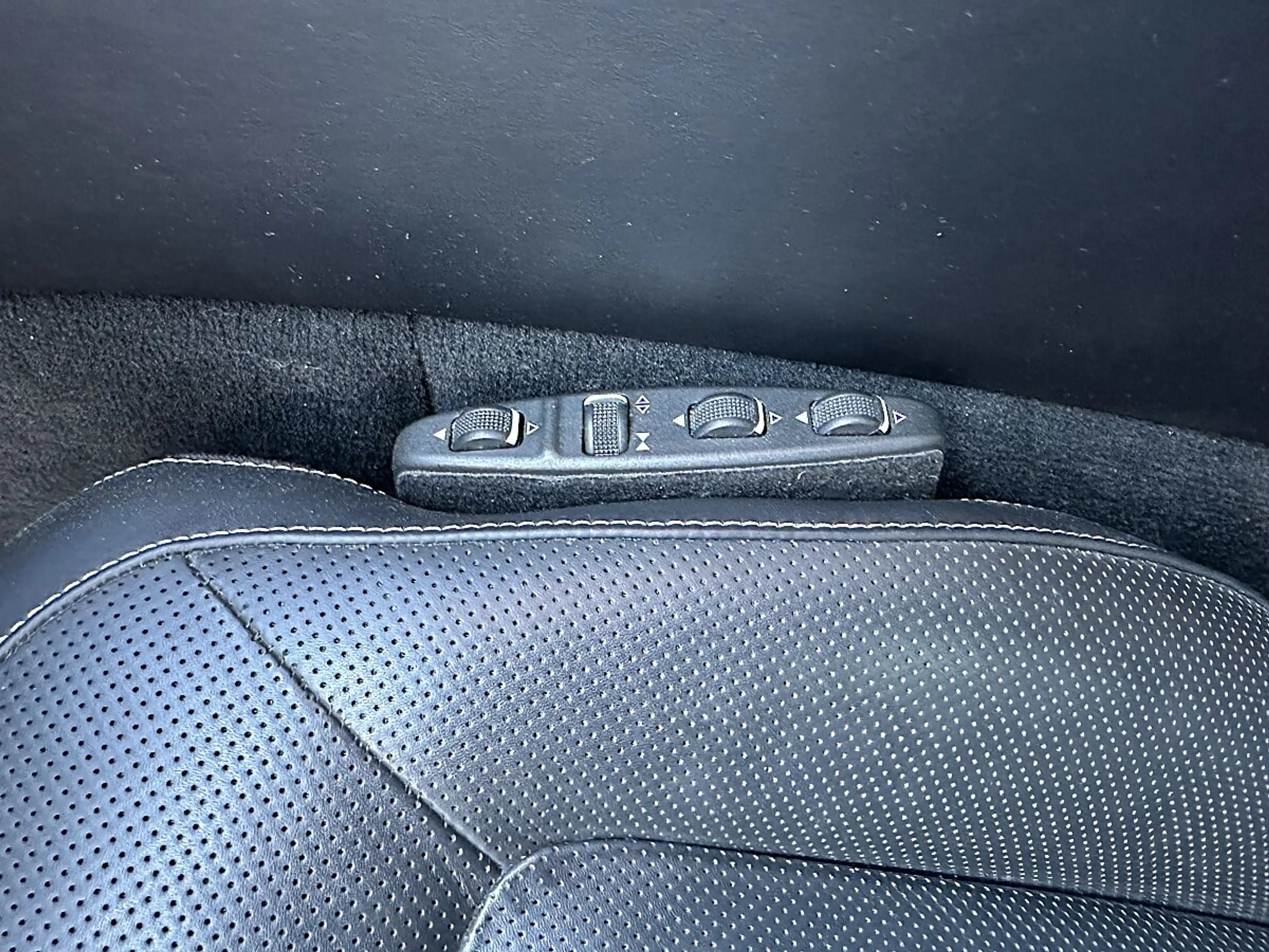 Mercedes-Benz CLS 350 d 4MATIC Aut. — photo 14