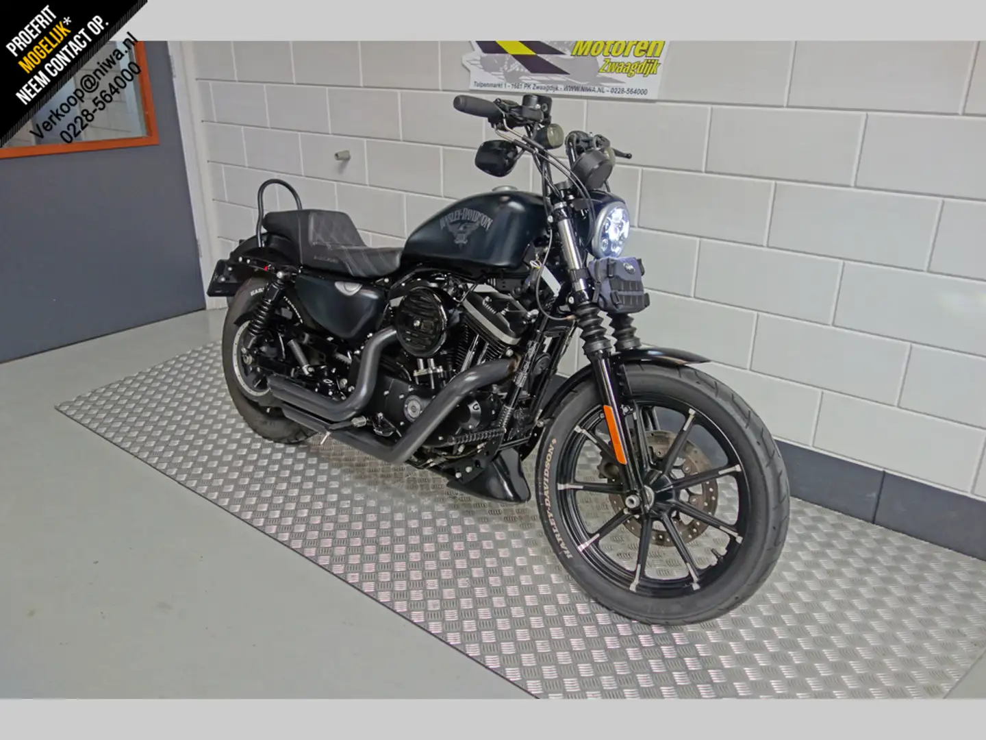 Harley-Davidson Sportster XL 883 IRON N Zwart - 2