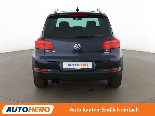 Volkswagen Tiguan view 5