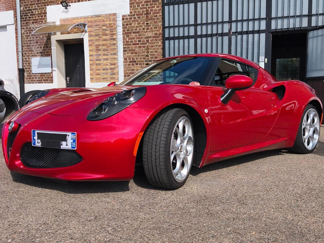 Alfa Romeo 4C 4C 1750 Tbi 240 ch TCT Standard Edition