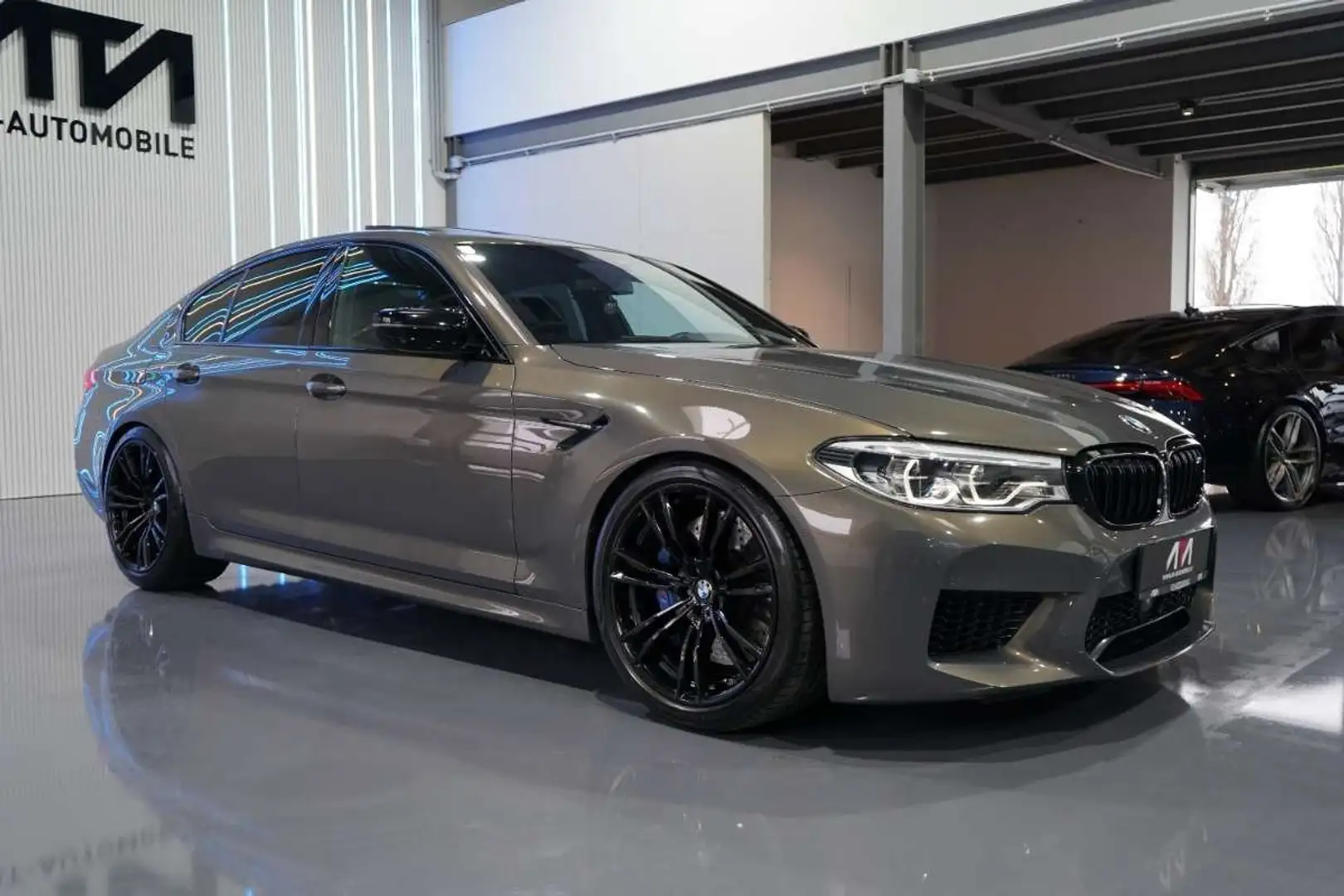 BMW M5 M5 Competition CHAMPAGNER QUARZ METALLIC Grau - 2