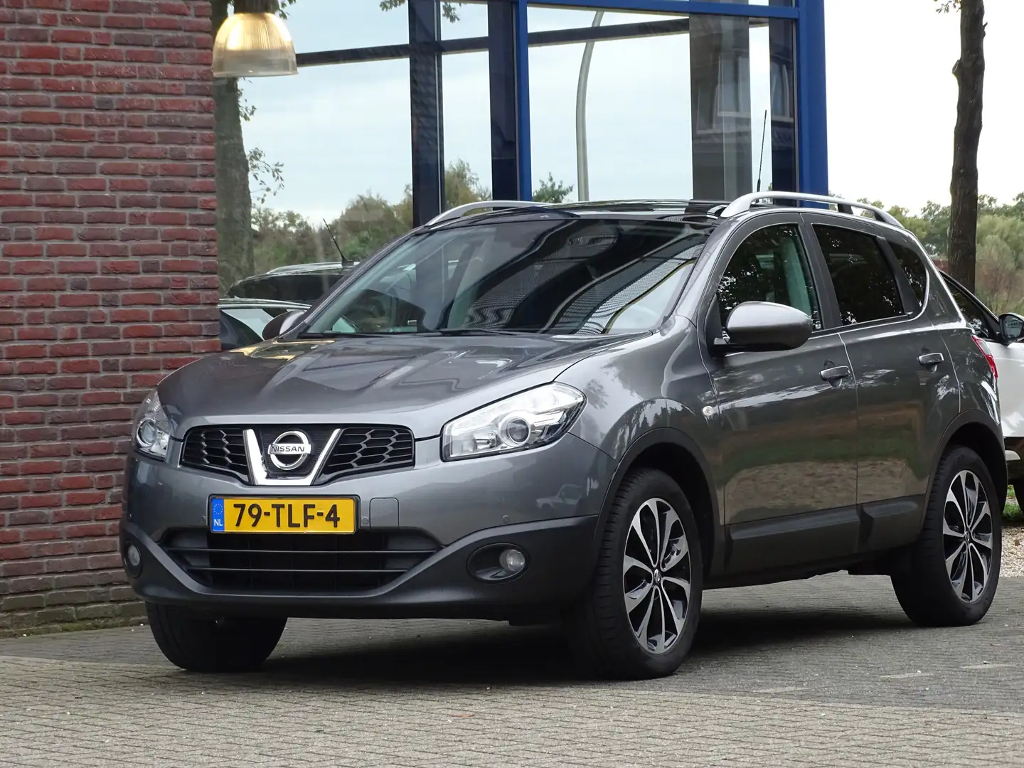 Nissan Qashqai 2.0 Connect Edition Grijs - 1