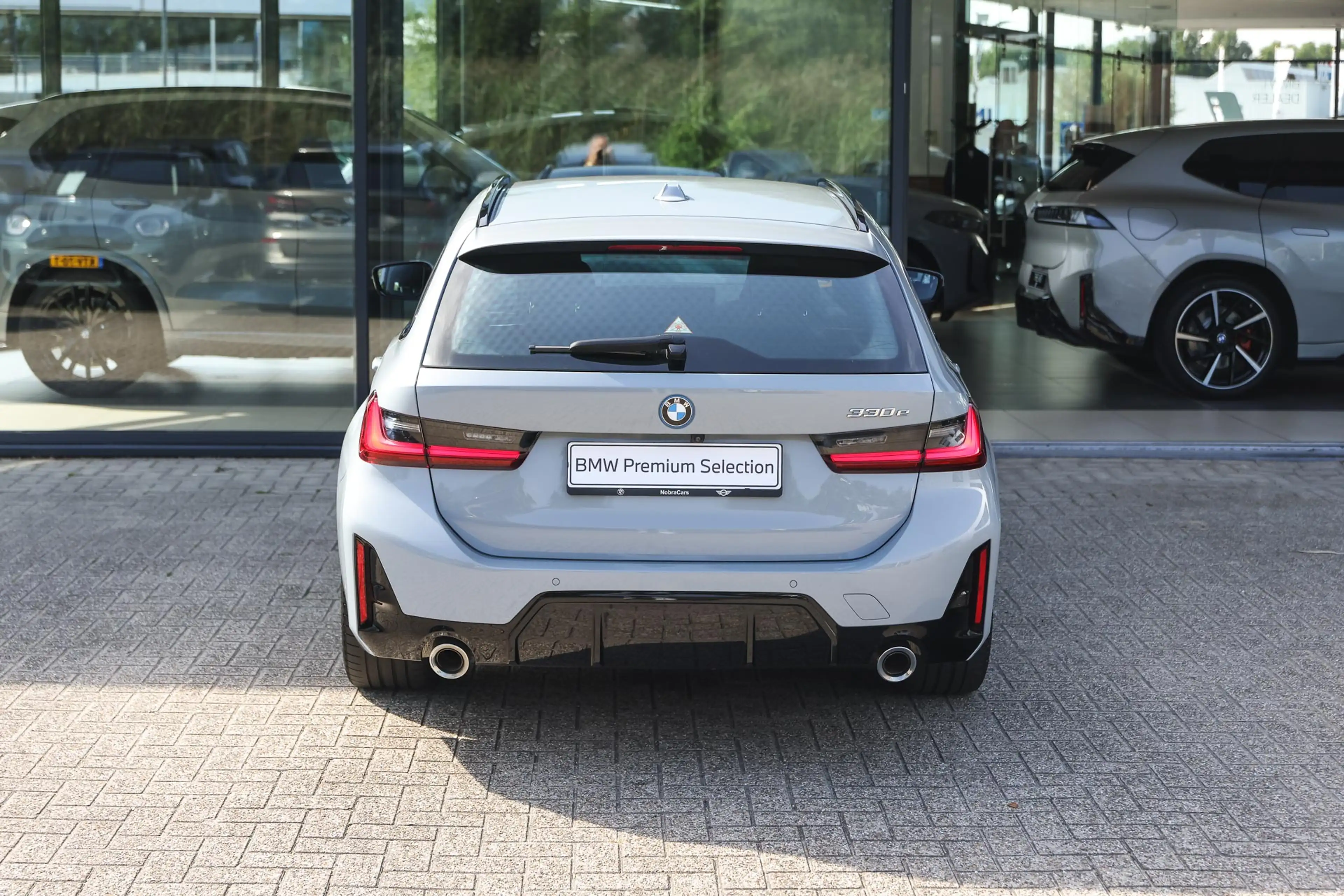 BMW 330 3 Serie Touring 330e M Sport Automaat / Sportstoel — photo 6