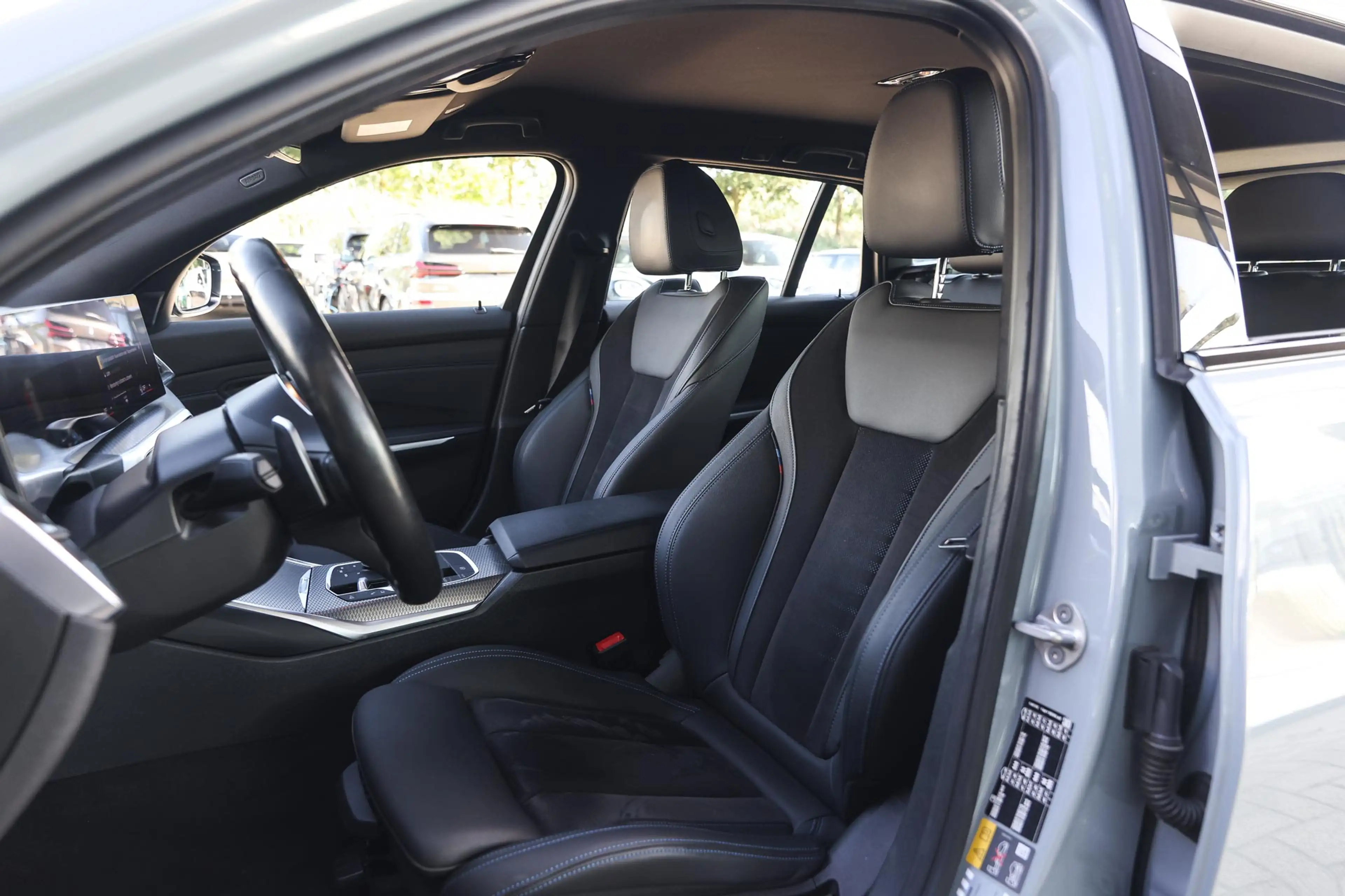 BMW 330 3 Serie Touring 330e M Sport Automaat / Sportstoel — photo 11