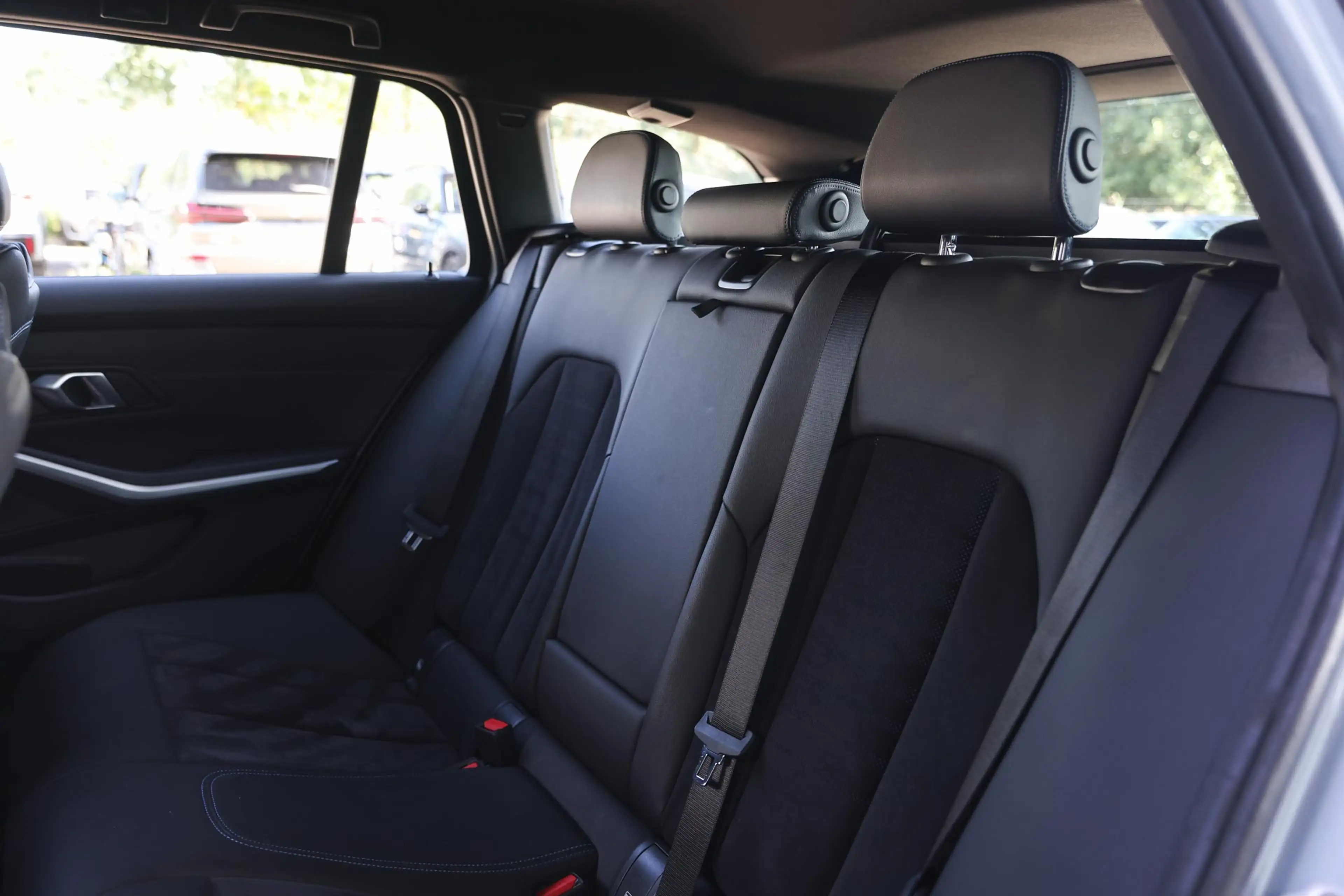 BMW 330 3 Serie Touring 330e M Sport Automaat / Sportstoel — photo 12